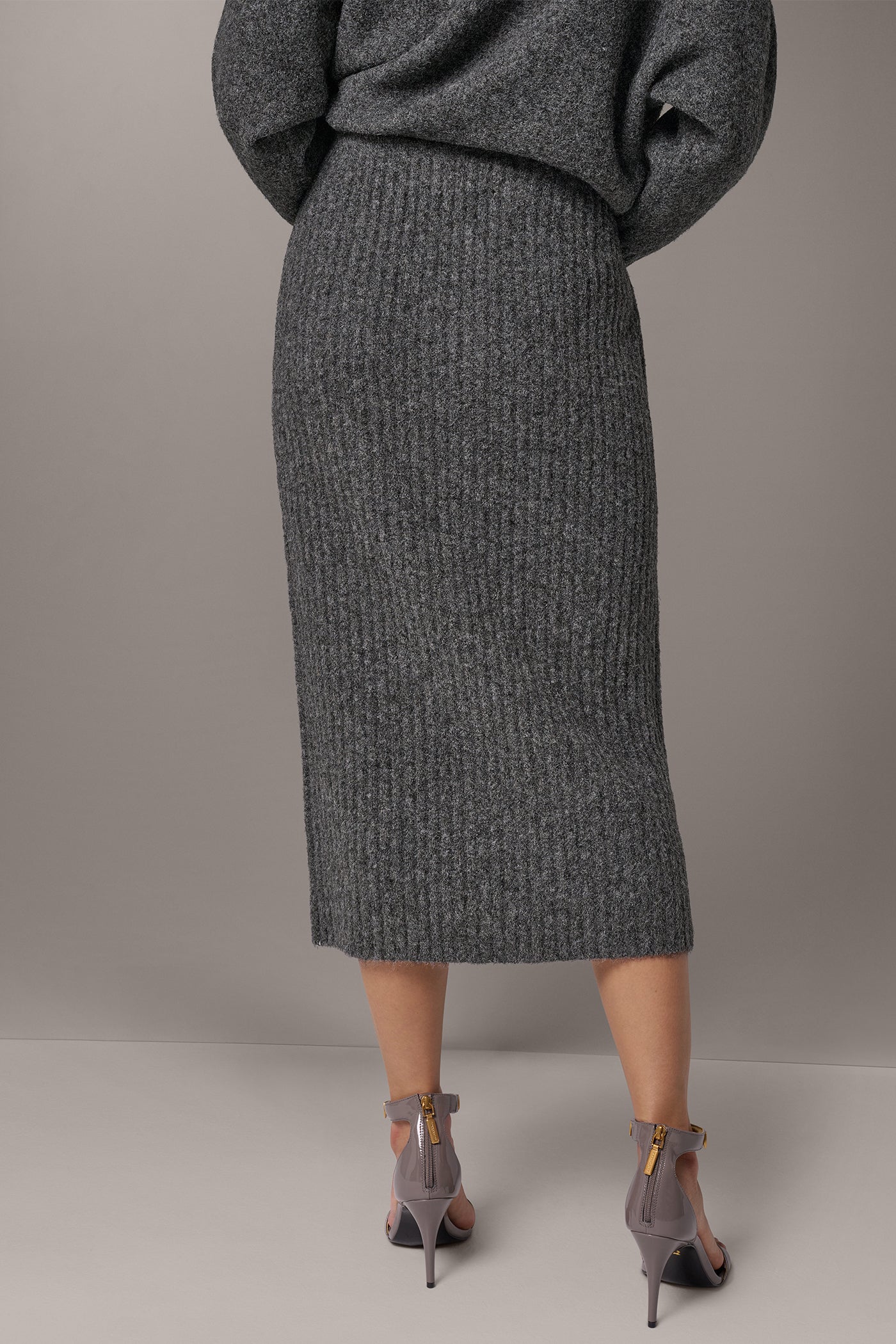 RIB MIDI SWEATER SKIRT VIEW 3