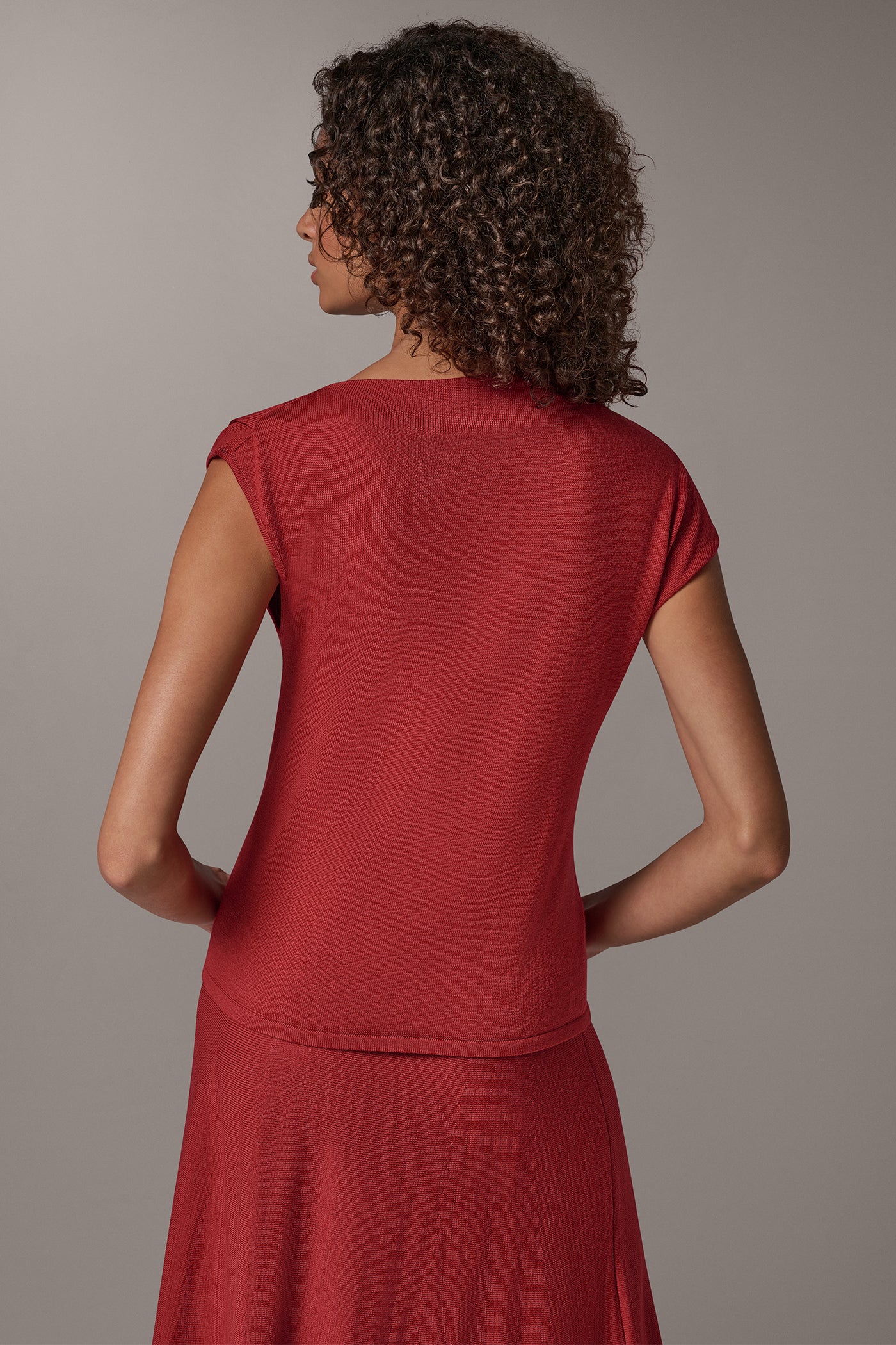 WOOL ASYMMETRIC SLEEVE SWEATER VIEW 4