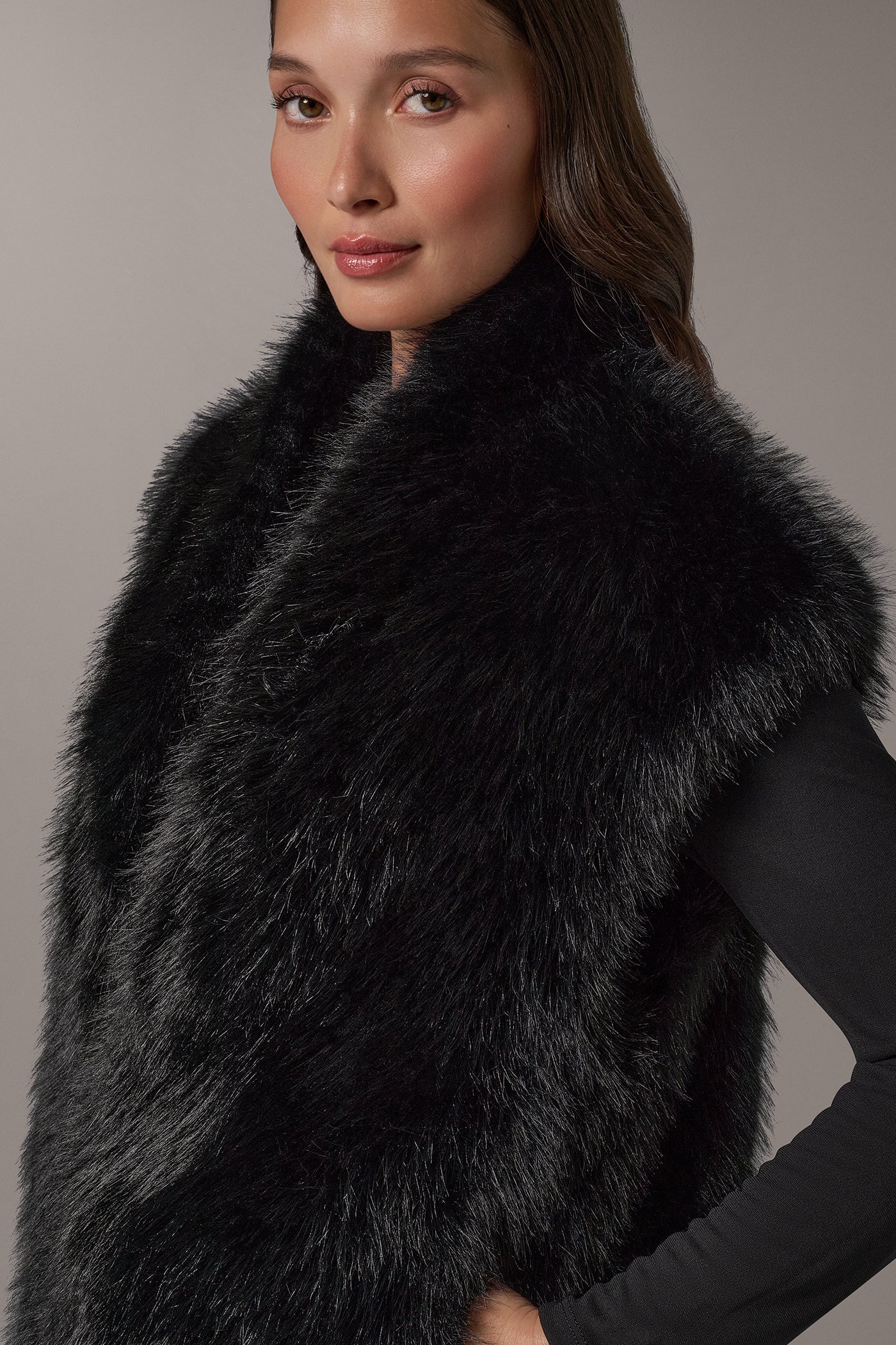 FAUX FUR VEST VIEW 6