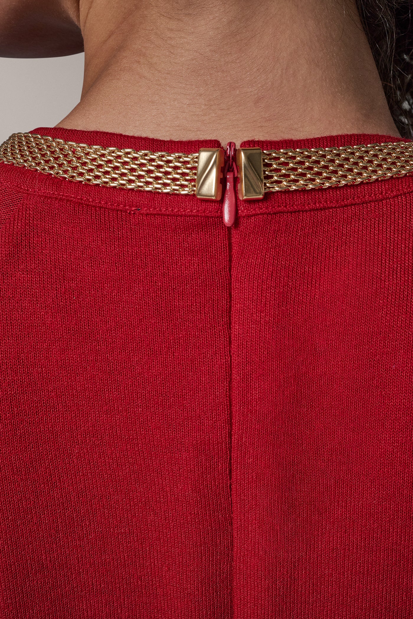NECKLACE DETAIL TOP VIEW 8