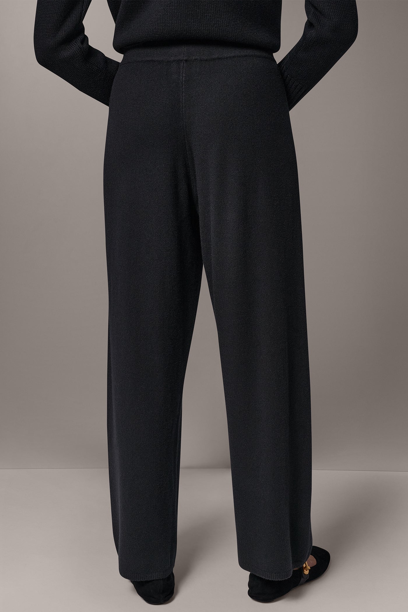PULL-ON WIDE-LEG SWEATER PANT VIEW 3