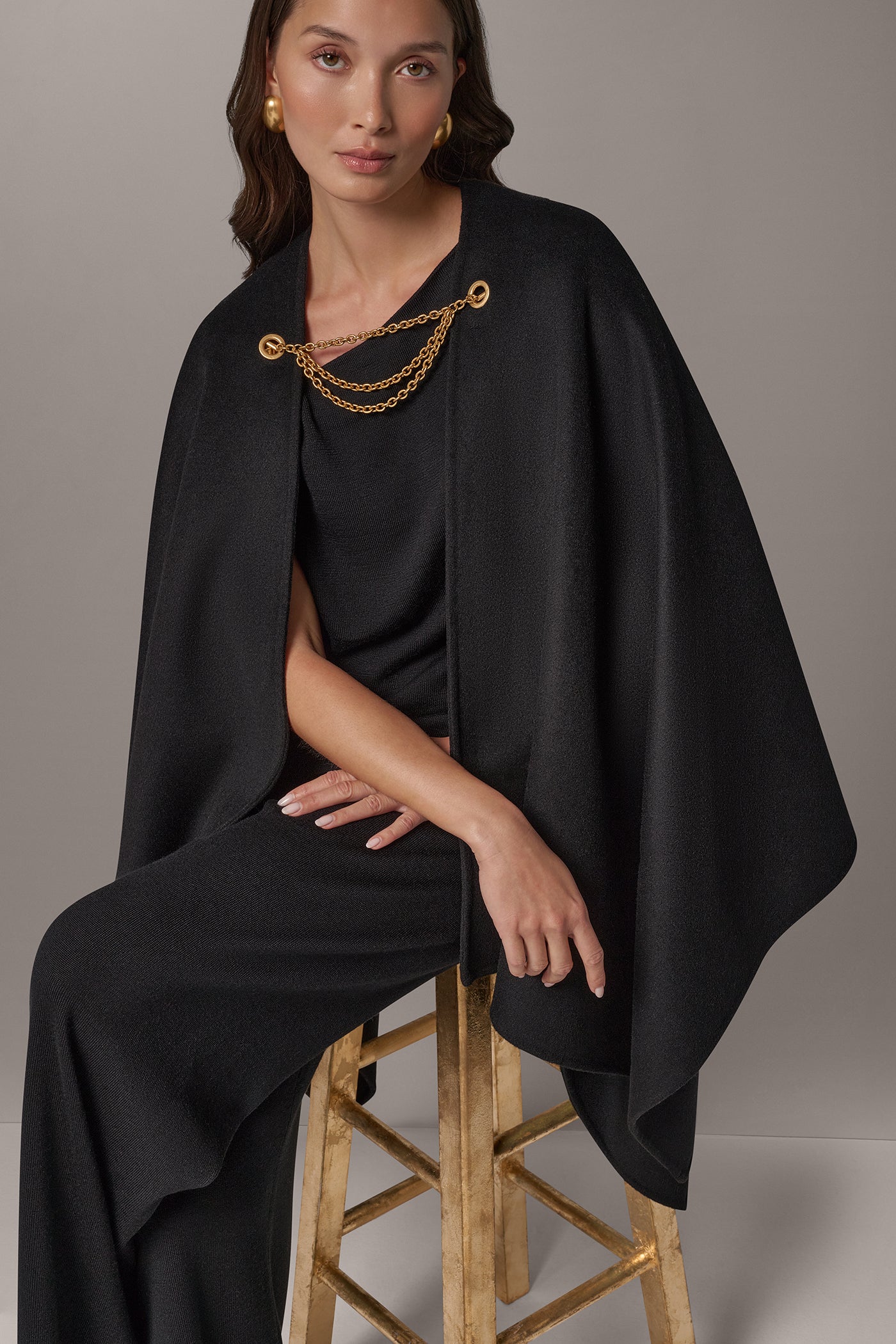 CHAIN DETAIL CAPE VIEW 6