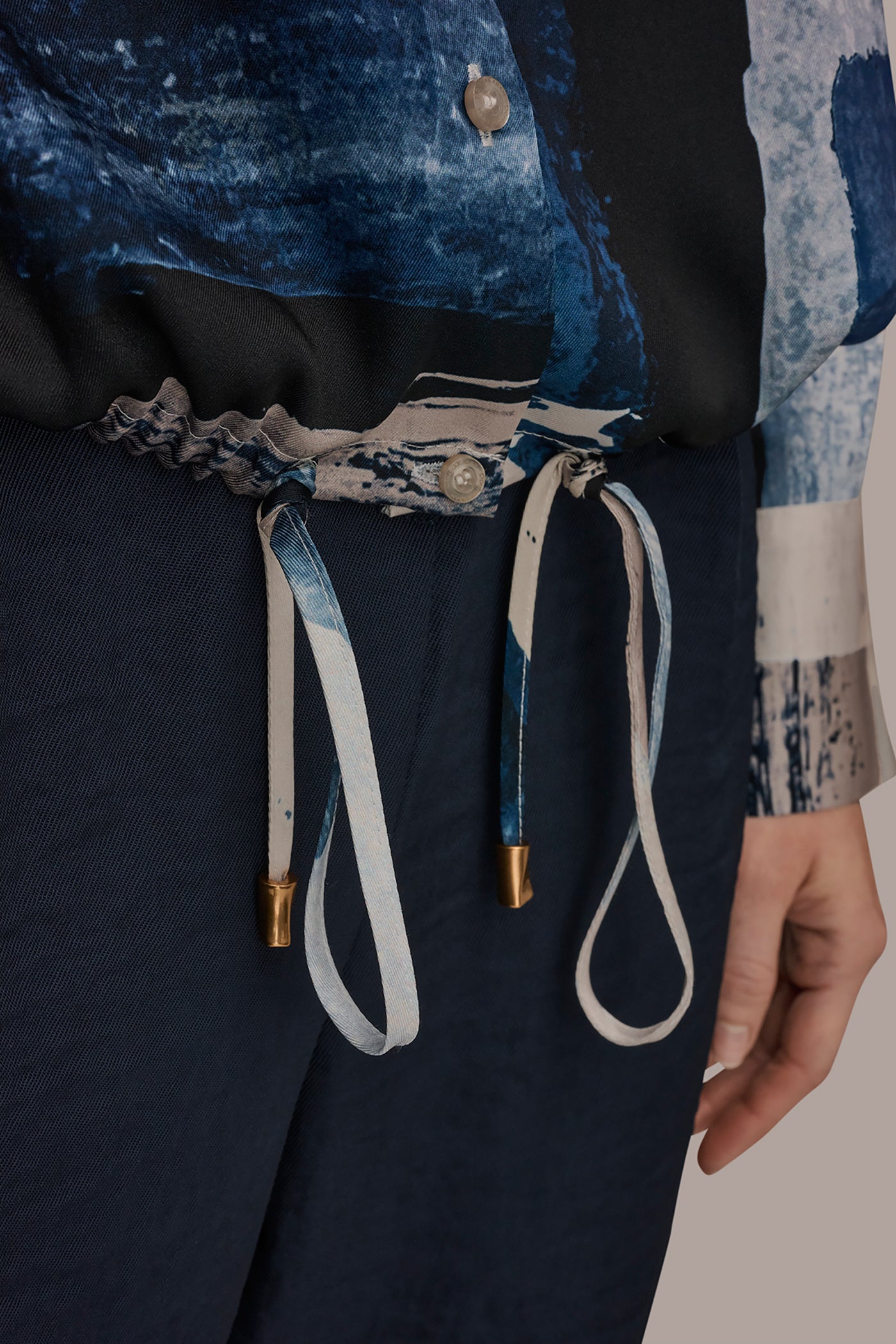 DRAWSTRING HEM BLOUSE VIEW 5 | Tops