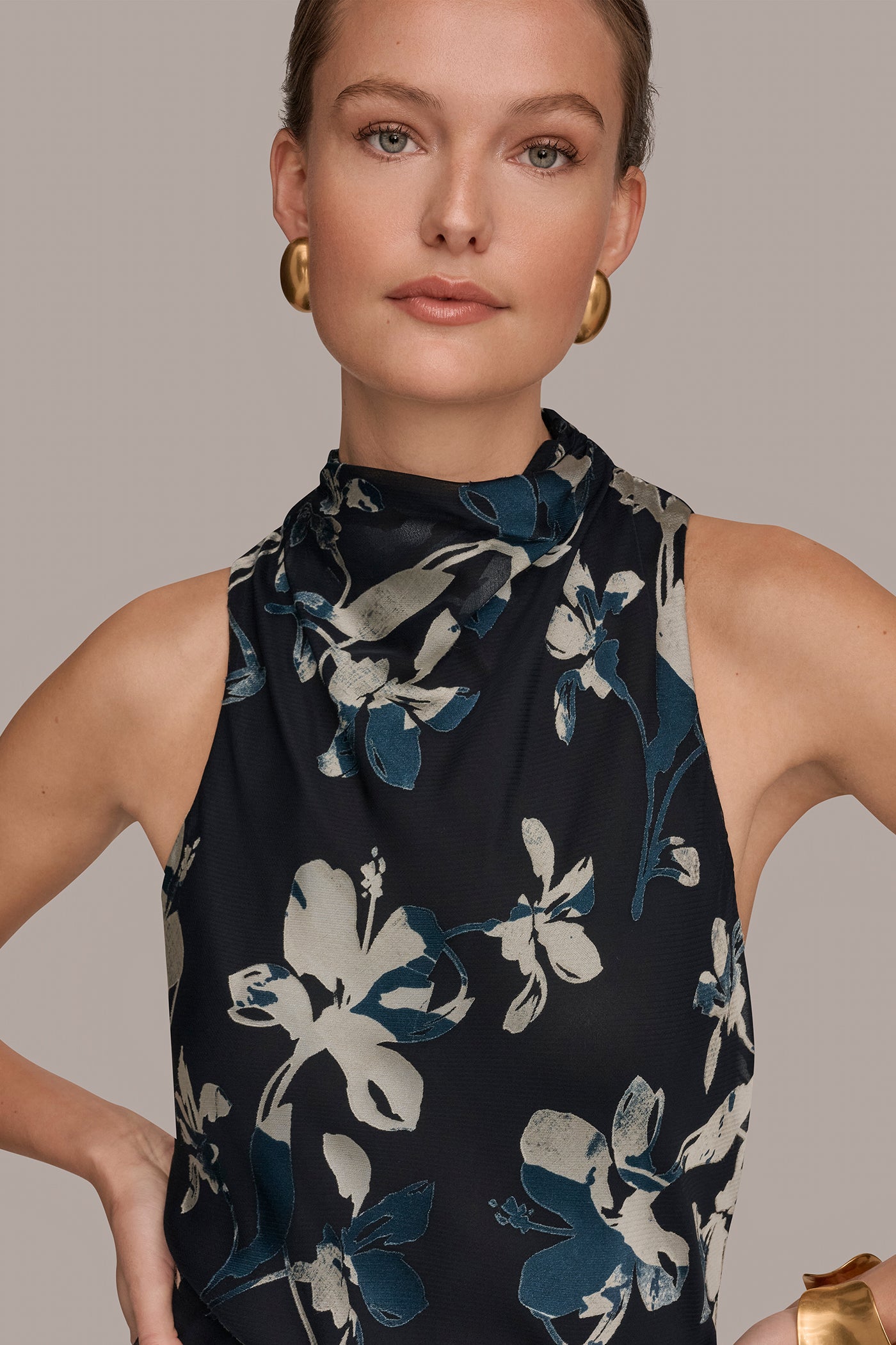 BURNOUT HIGH-NECK DRESS VIEW 4