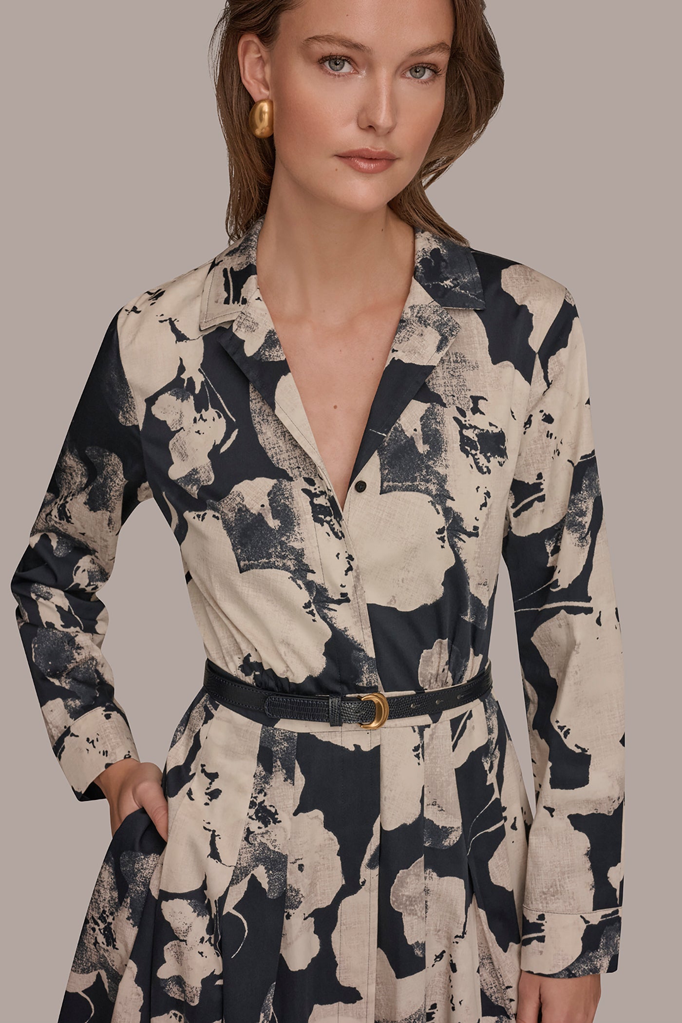 PRINTED LONG-SLEEVE BUTTON-FRONT DRESS VIEW 4 | New Arrivals