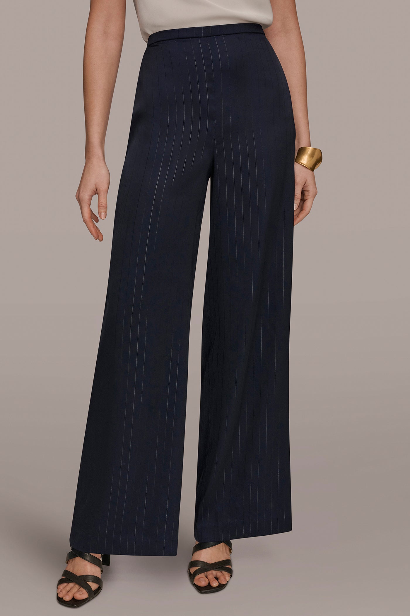 WIDE LEG PULL ON PANT | View 1 | Clothing