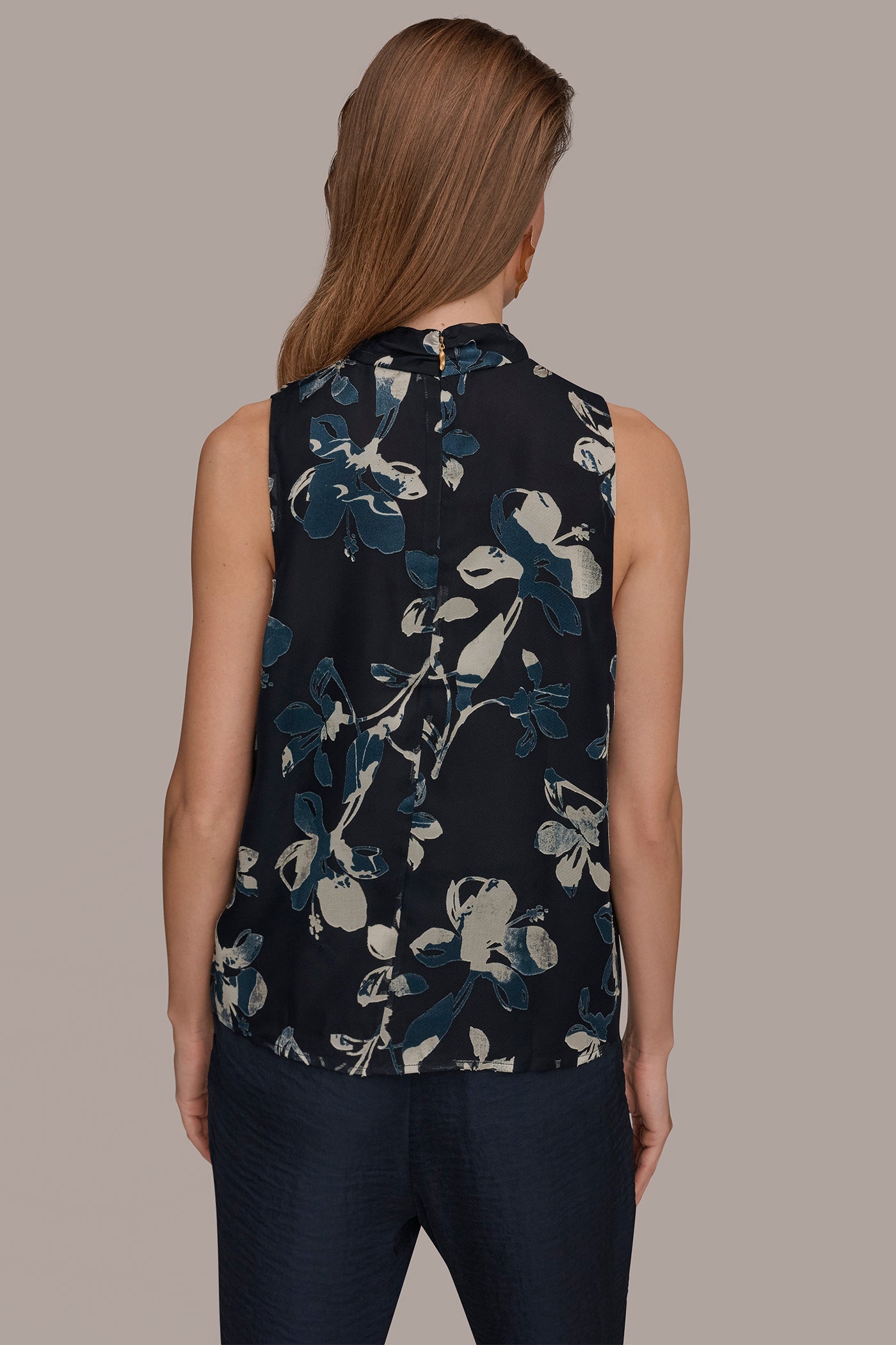 FLORAL CRISSCROSS TOP | View 2 | New clothing