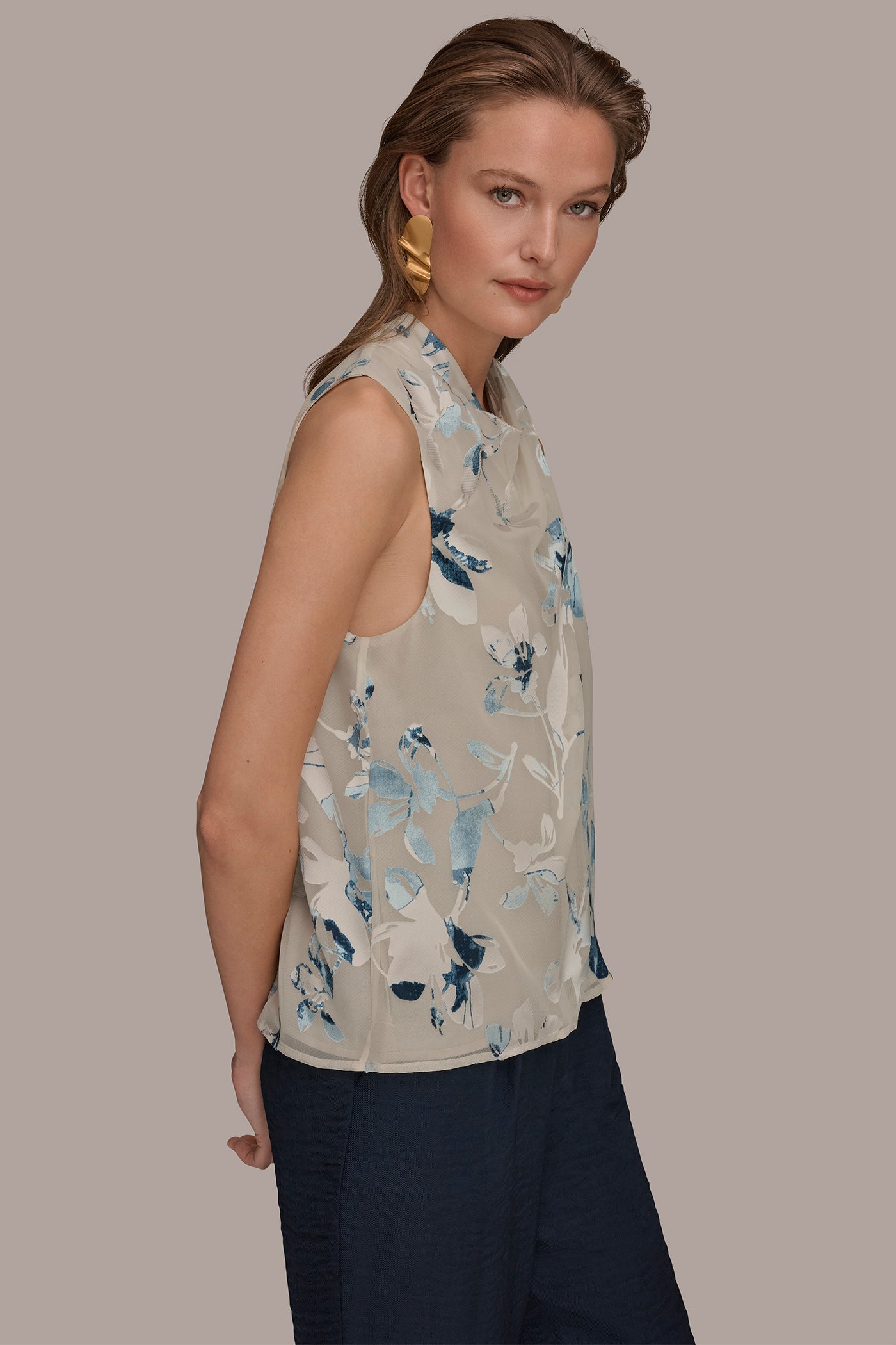FLORAL CRISSCROSS TOP VIEW 3 | New clothing