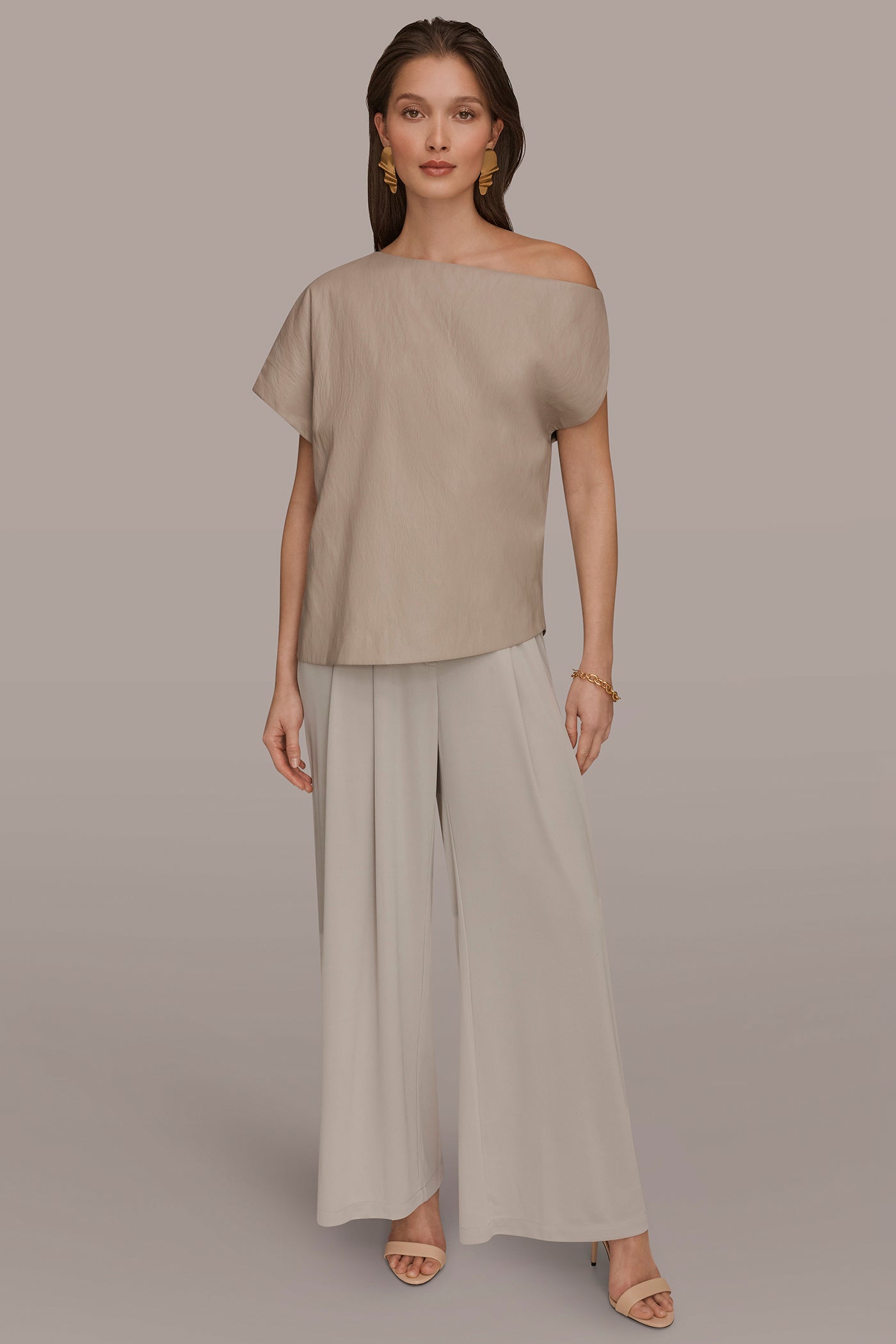 ASYMMETRIC ANGLE HEM TOP VIEW 6 | Joan Edit