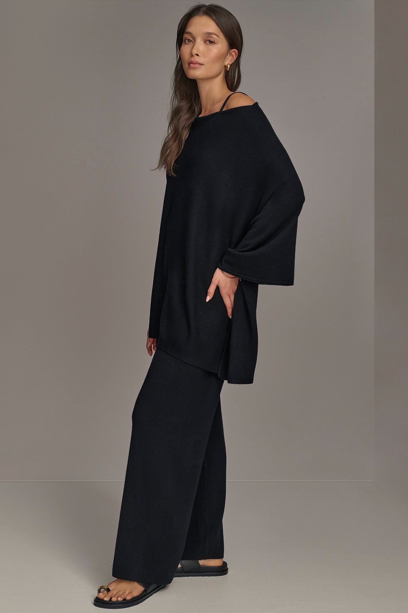 CASHMERE PONCHO VIEW 5 | Donna Karan New York Cashmere