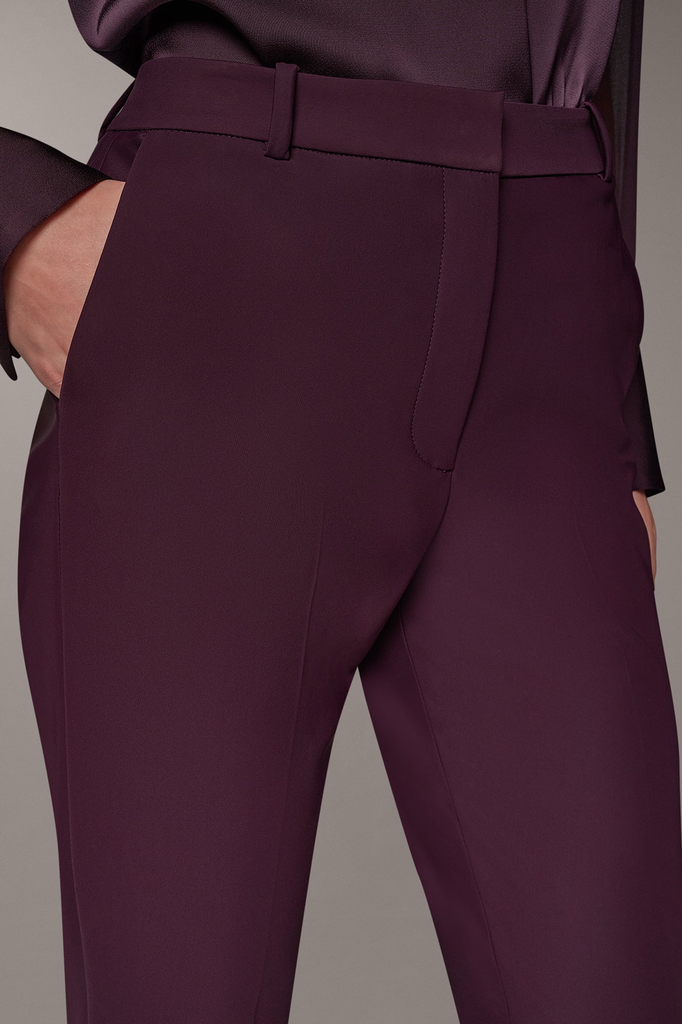 HIGH-RISE STRAIGHT-LEG ANKLE PANT VIEW 4
