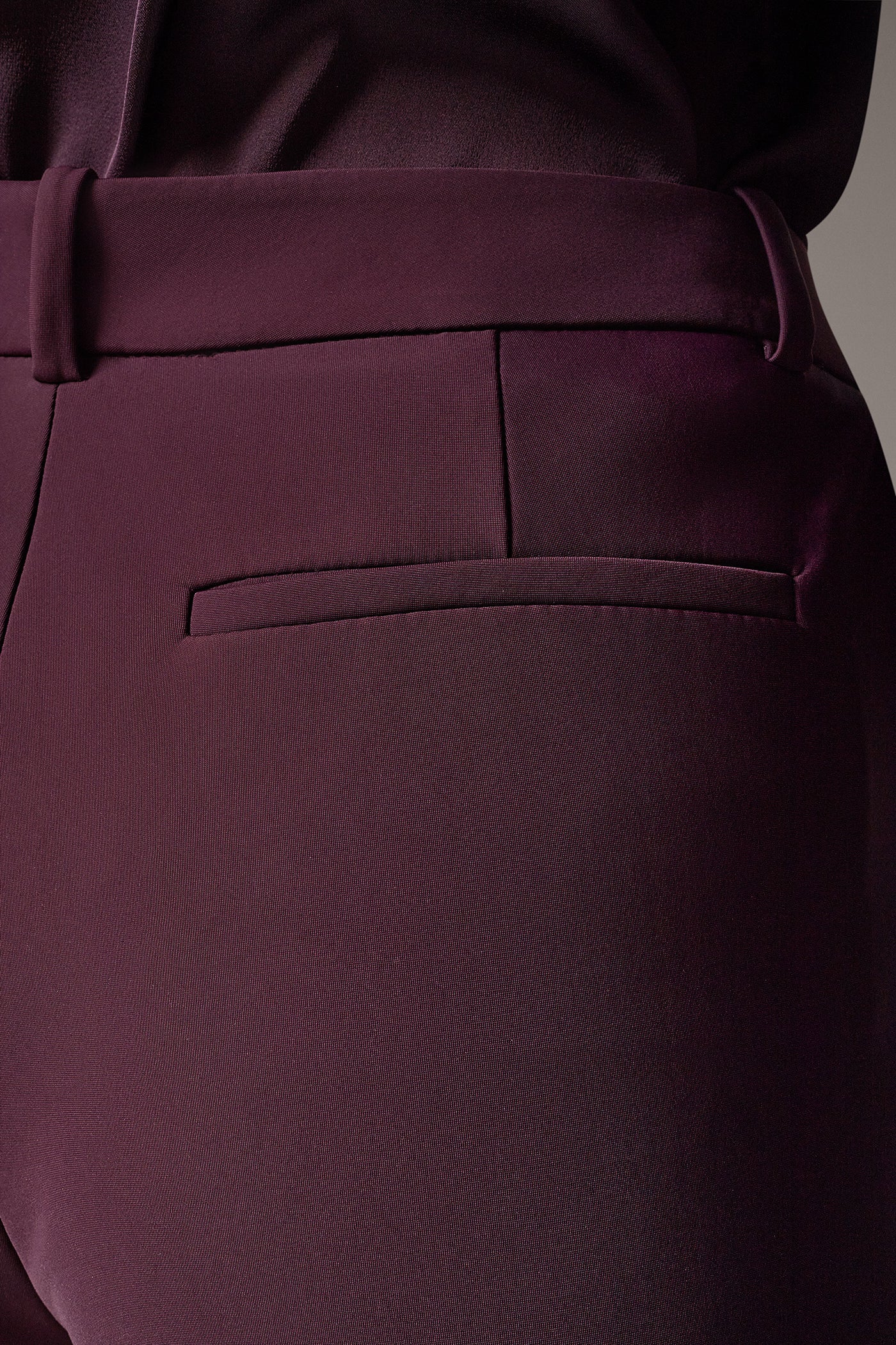 HIGH-RISE STRAIGHT-LEG ANKLE PANT VIEW 5