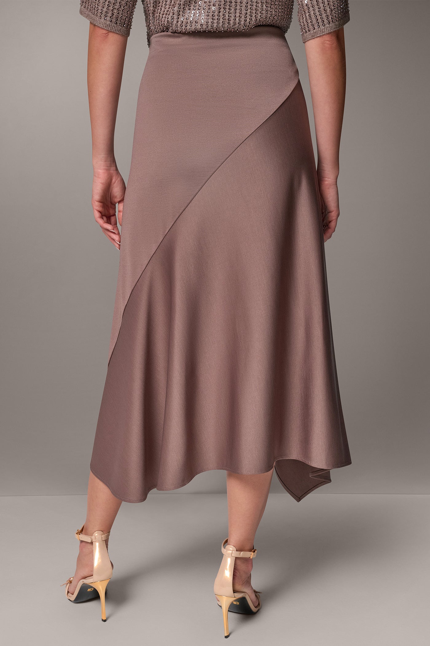 ANGLE HEM MIDI SKIRT VIEW 3
