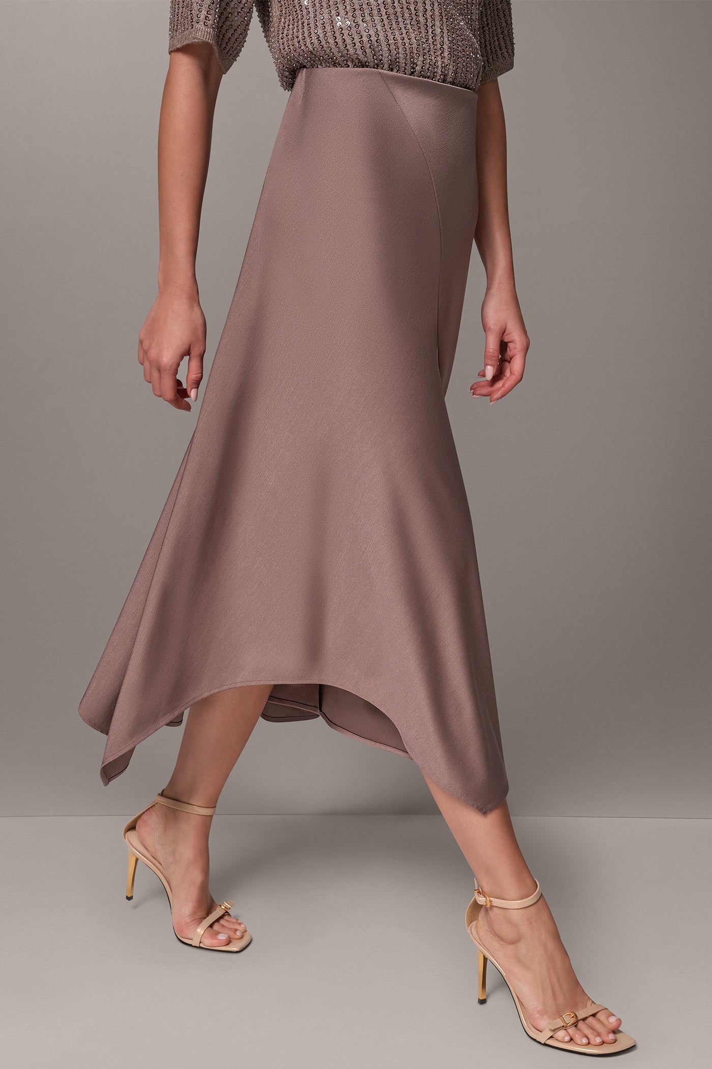 ANGLE HEM MIDI SKIRT VIEW 2