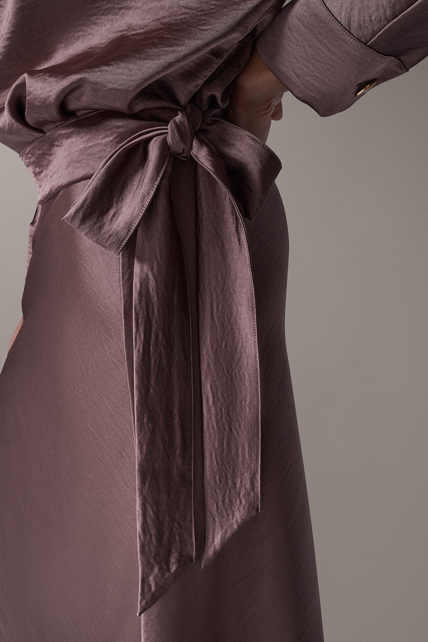 SATIN DRAPE TOP VIEW 6