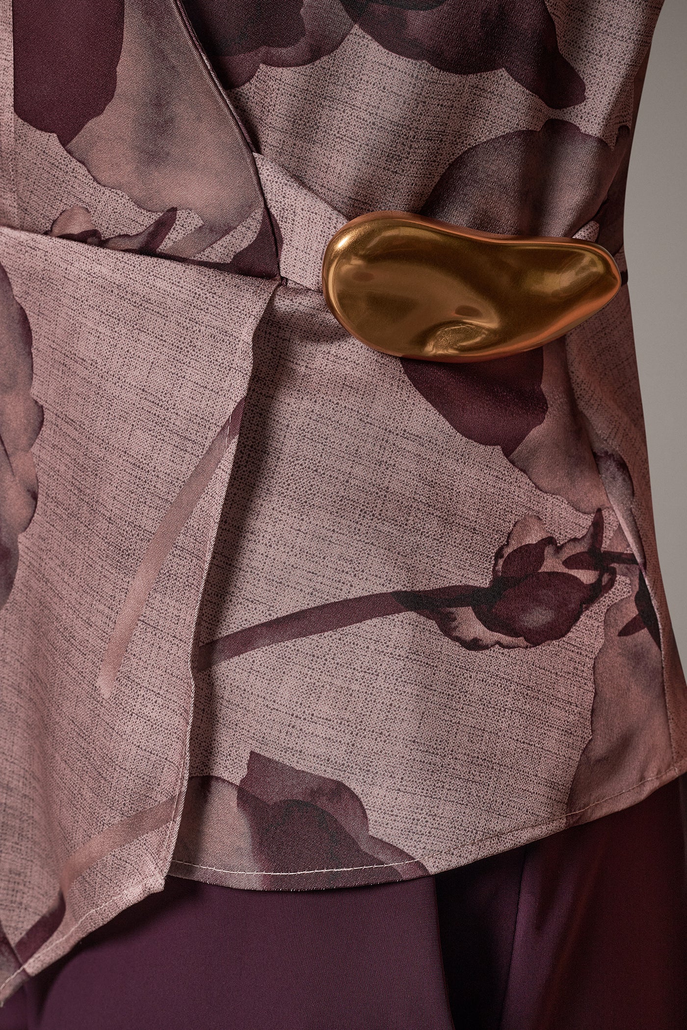 SATIN FLORAL WRAP-EFFECT TOP VIEW 6
