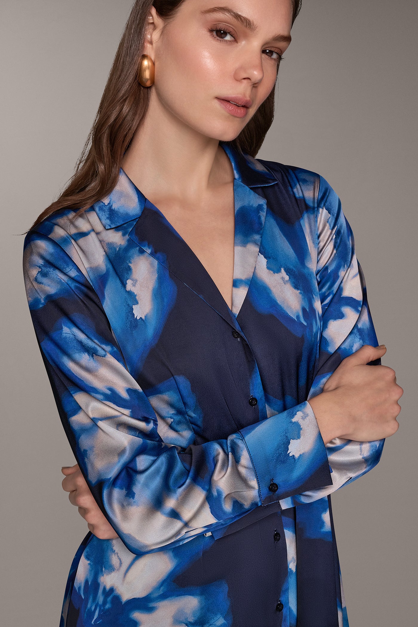 FLORAL TIE-WAIST MIDI SHIRT DRESS (alternate view)
