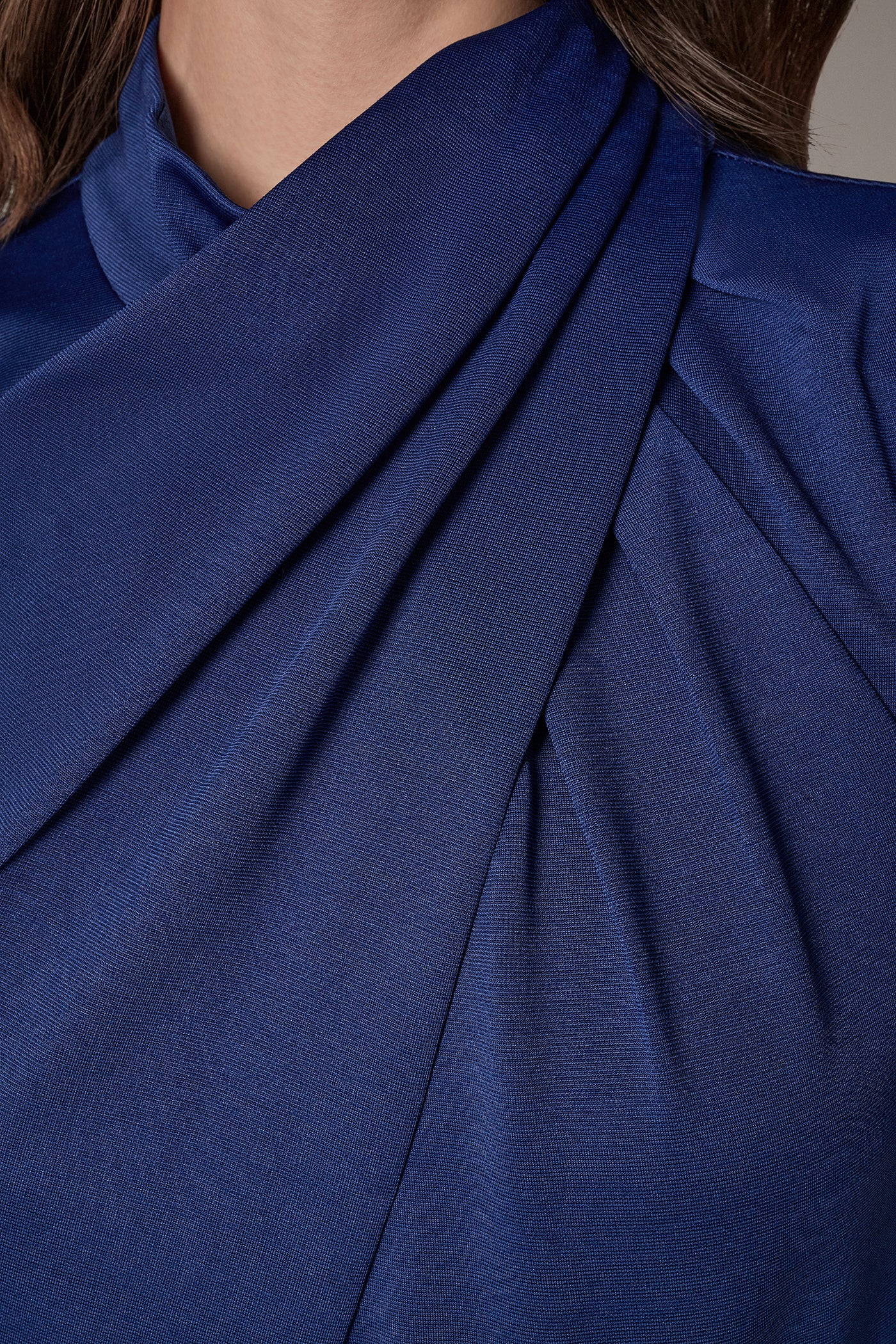 ASYMMETRIC CROSS-FRONT MIDI DRESS VIEW 6
