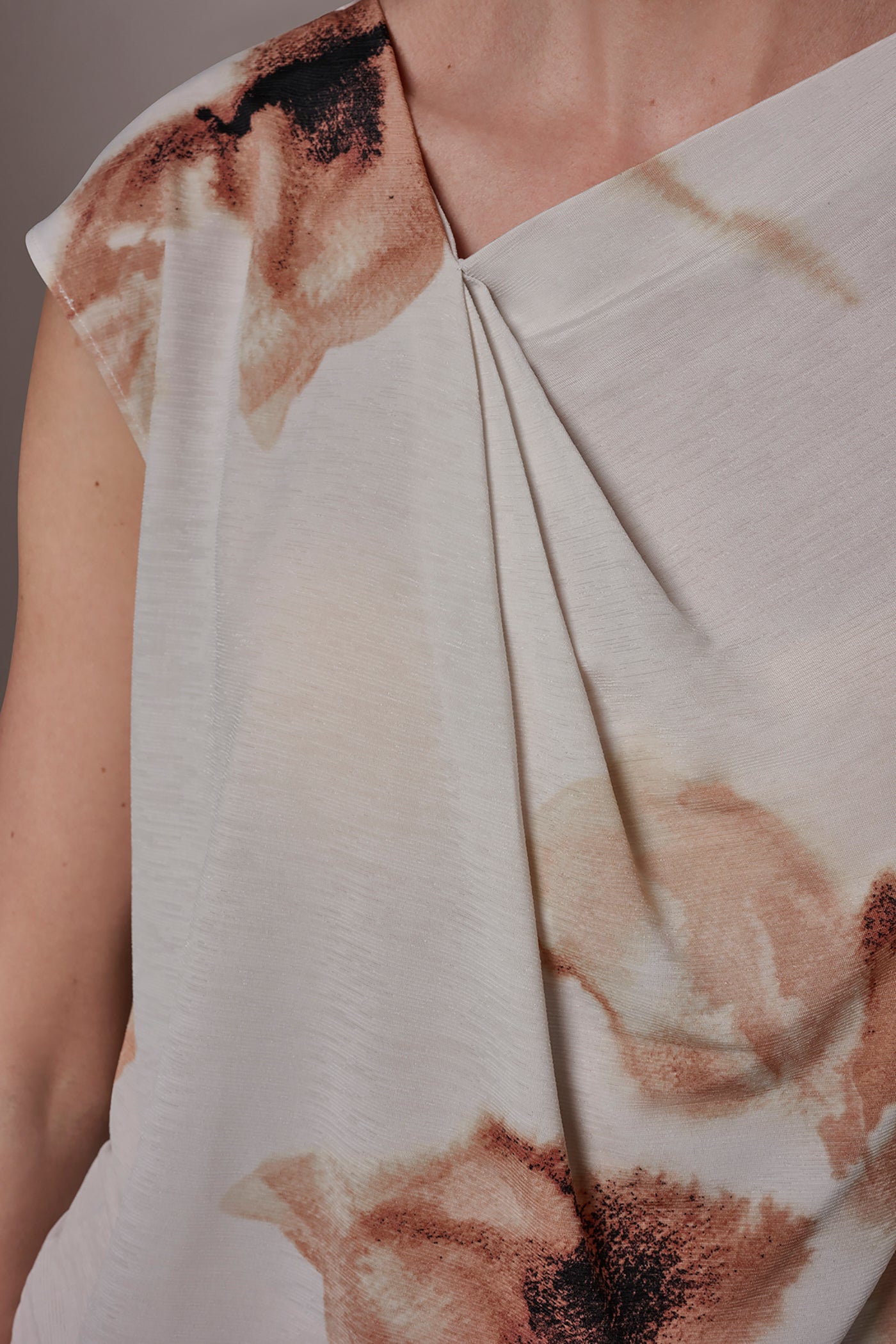 FLORAL ASYMMETRIC BLOUSE VIEW 5 | New clothing