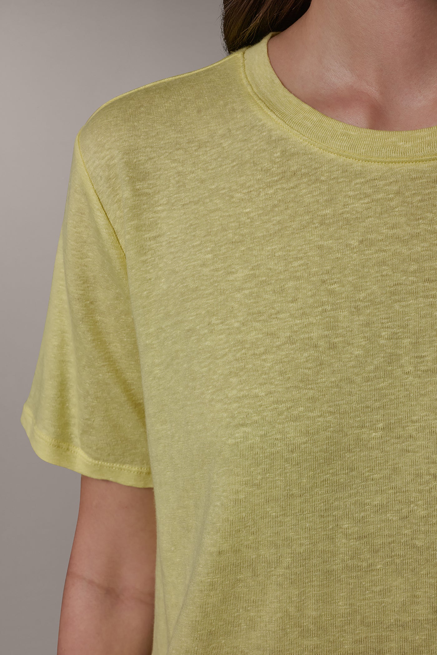 SHORT SLEEVE TEE VIEW 5 | Casual Collection