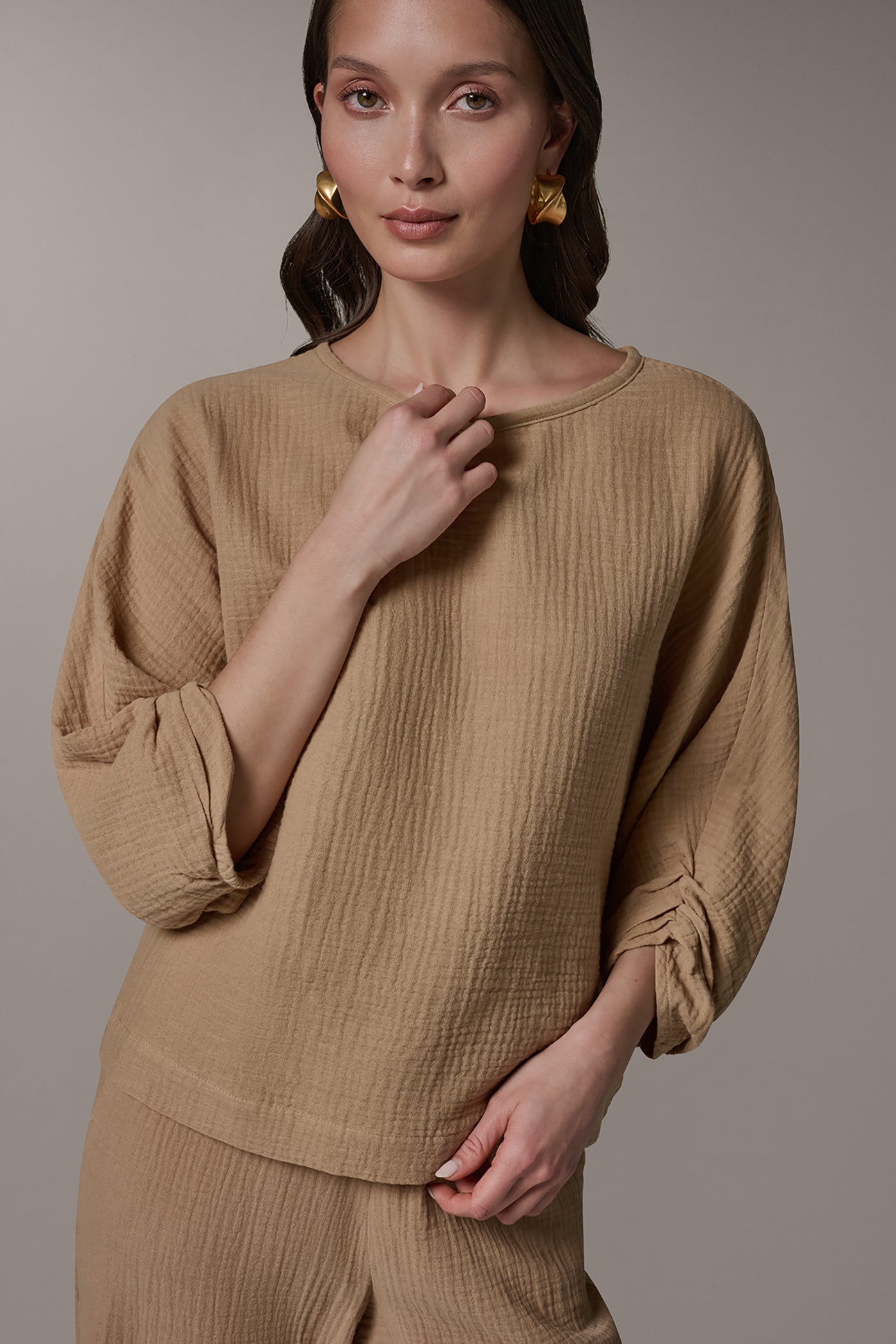 3/4 SLEEVE TWIST CUFF BLOUSE | View 2 | Donna Karan Weekend Tops