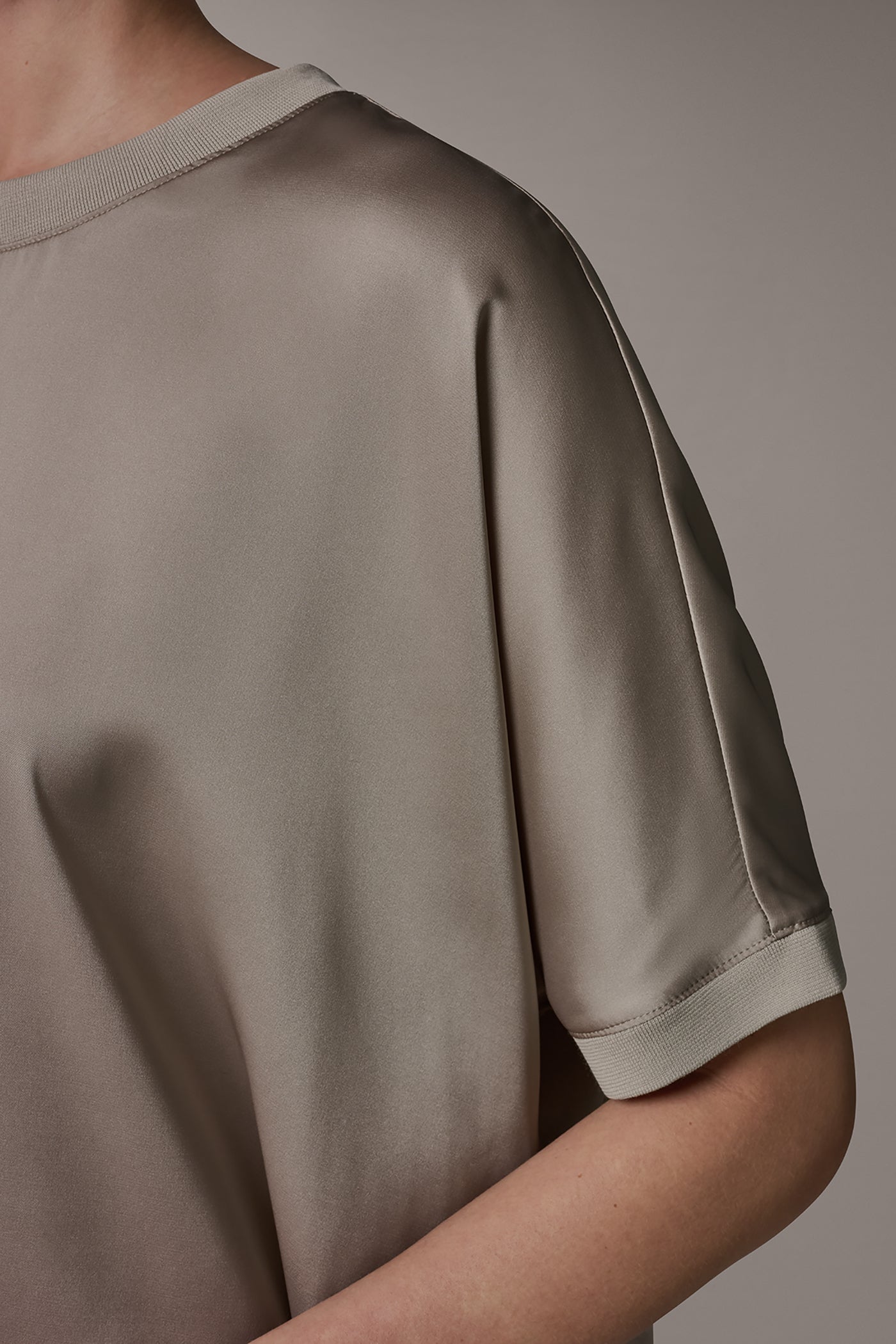 SHORT SLEEVE BOXY BLOUSE VIEW 5 | New clothing