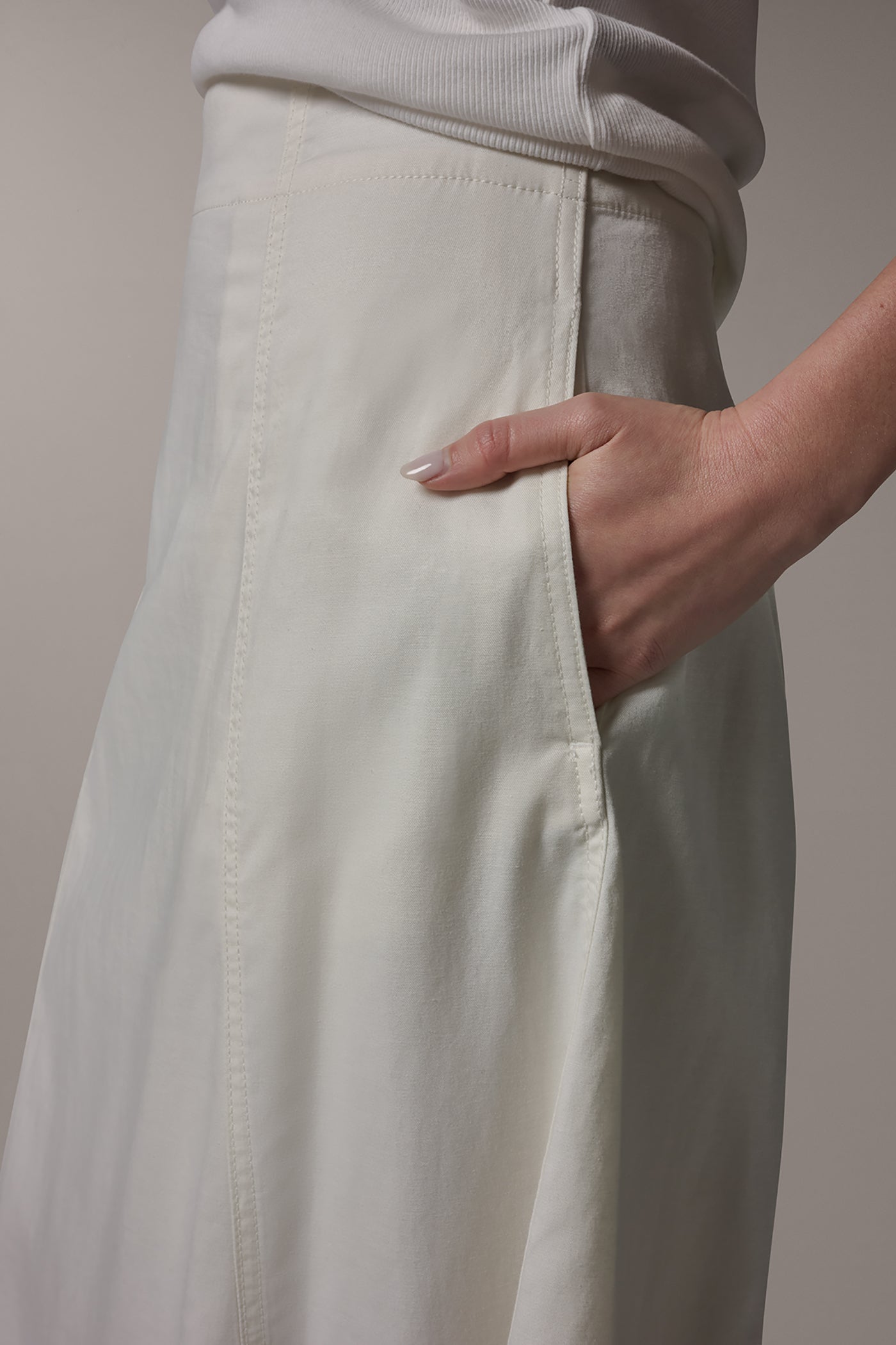 MIDI A-LINE PANEL SKIRT VIEW 4 | Casual Collection