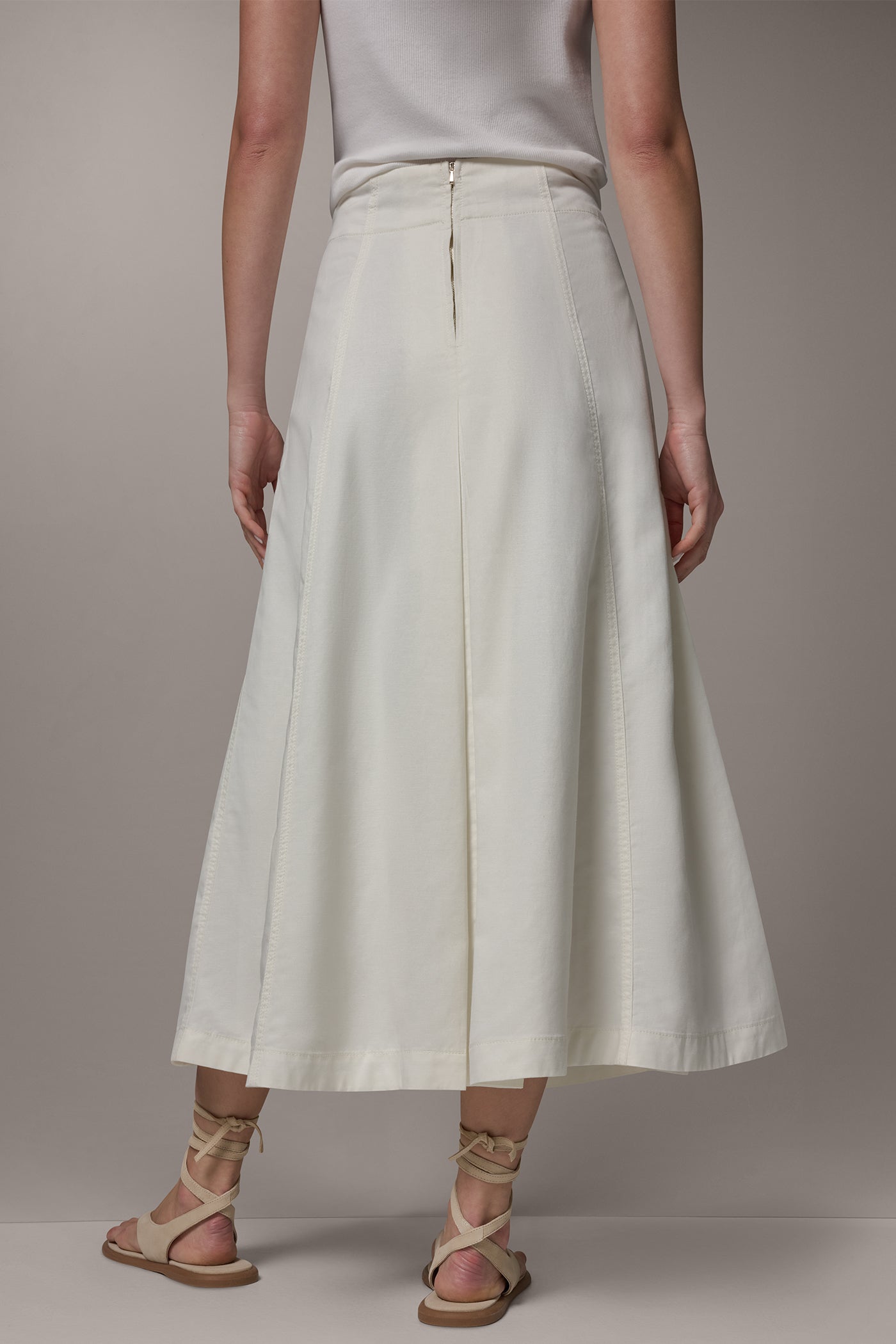 MIDI A-LINE PANEL SKIRT | View 2 | Casual Collection