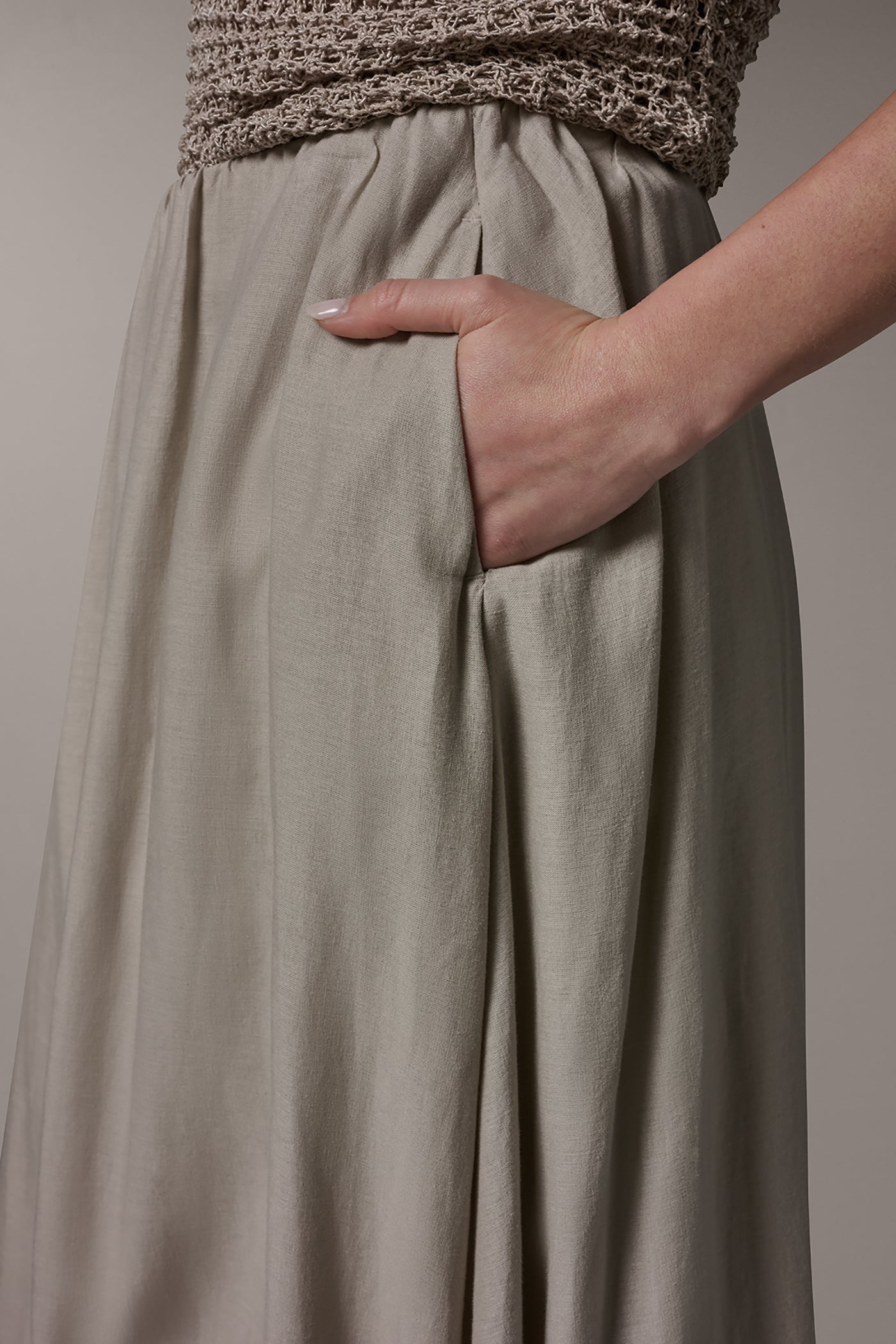 BUBBLE SKIRT VIEW 4 | Donna Karan Weekend Bottoms