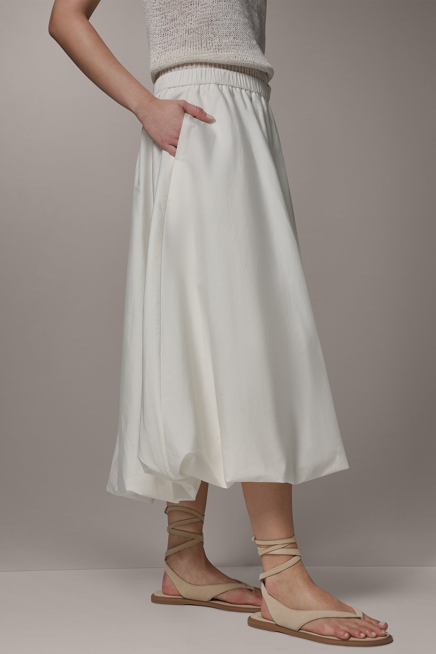 BUBBLE SKIRT VIEW 3 | Donna Karan Weekend
