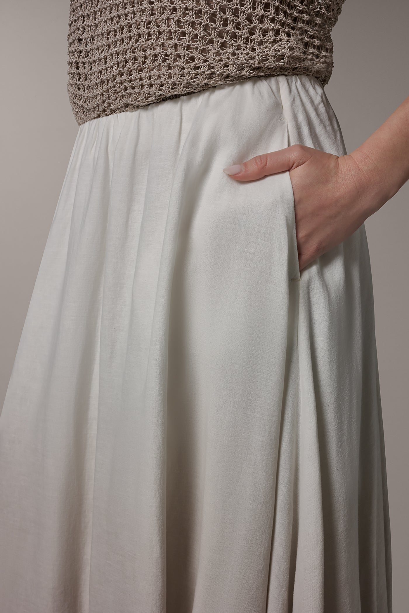 DIP DYE BUBBLE SKIRT VIEW 4 | Casual Collection