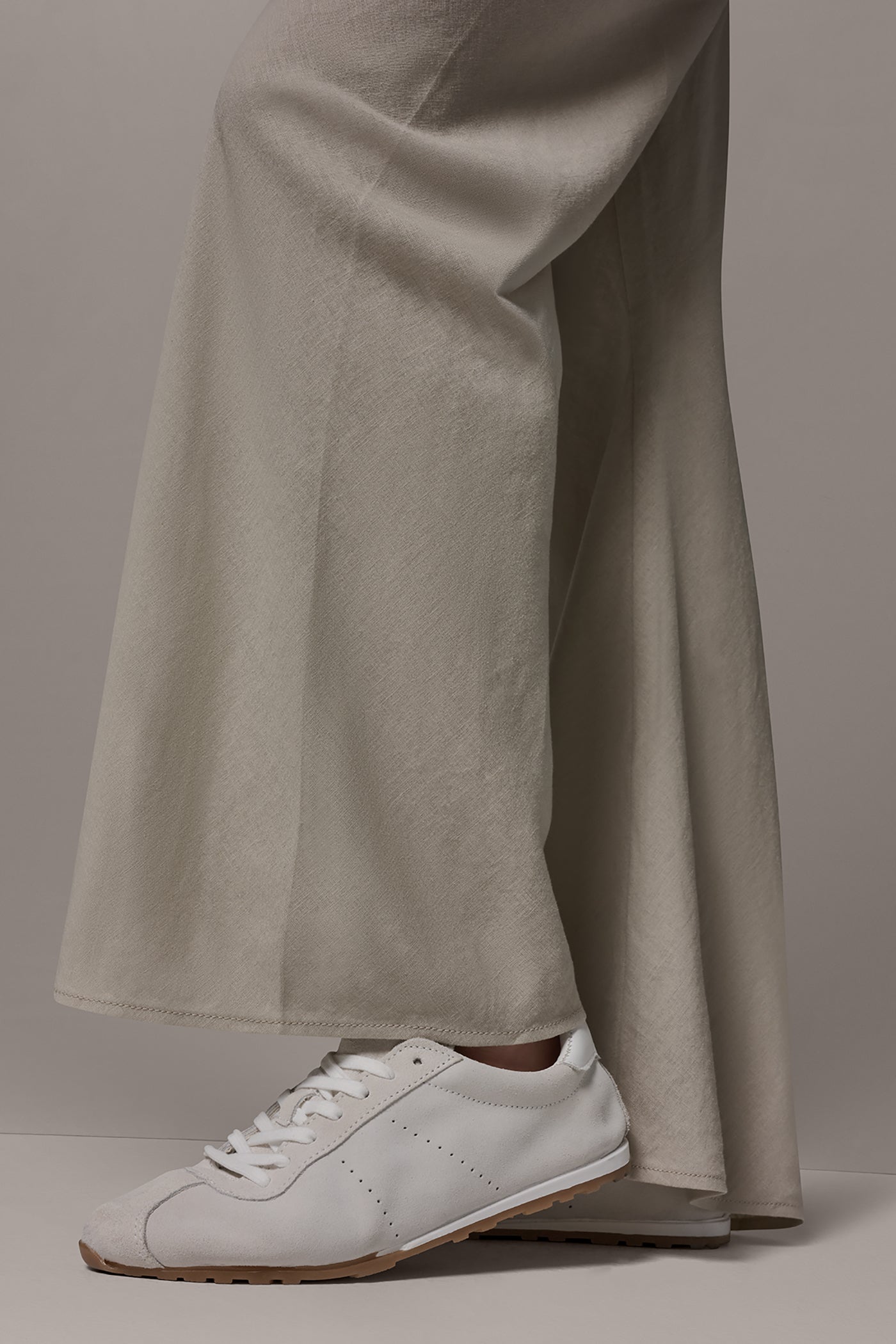 MID-RISE RELAXED ANKLE PANT VIEW 4 | NEW DONNA KARAN WEEKEND