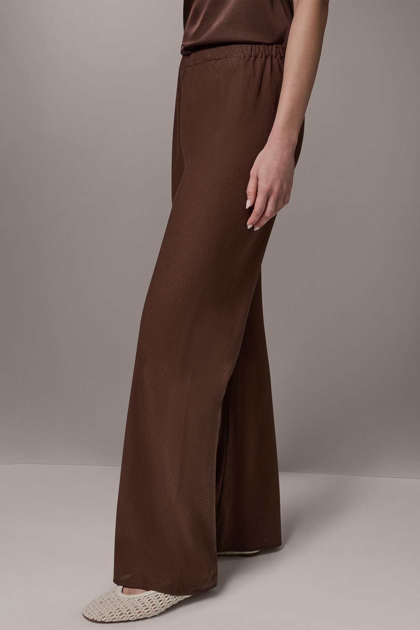 MID-RISE RELAXED ANKLE PANT VIEW 3 | NEW DONNA KARAN WEEKEND