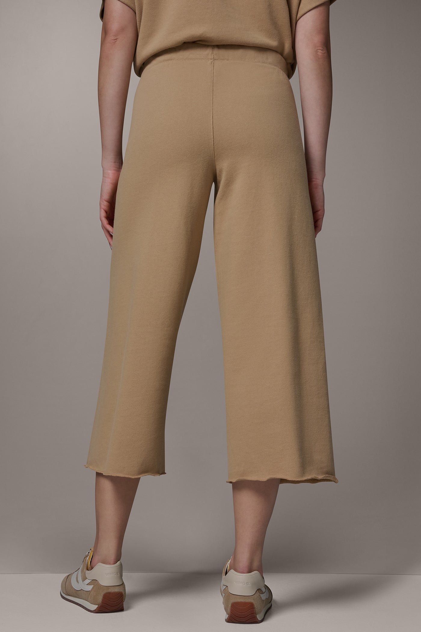 CROP PANT | View 2 | Casual Collection