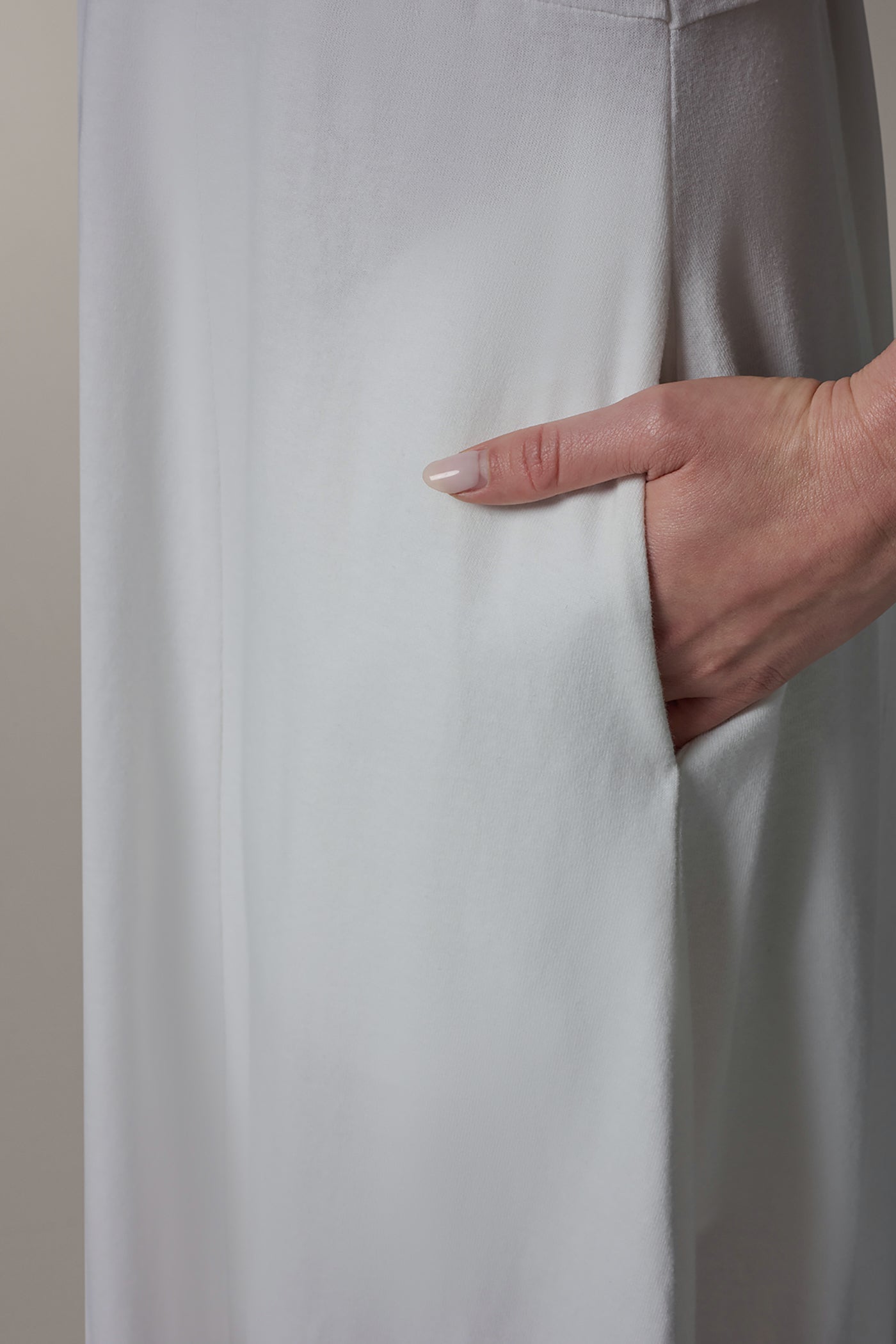 SLEEVELESS MIDI TRAPEZE DRESS VIEW 5 | Donna Karan Weekend Dresses