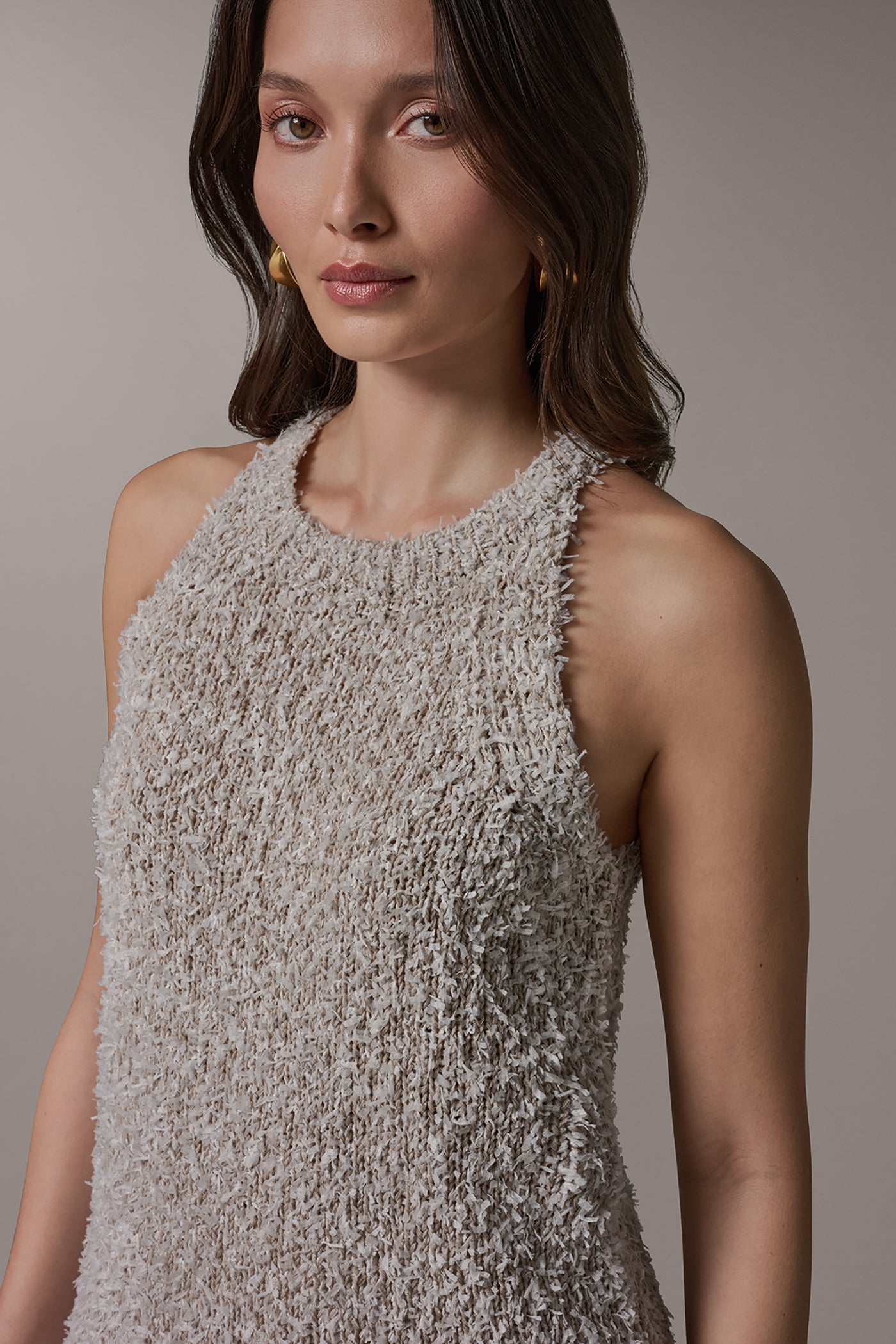 SLEEVELESS HALTER SWEATER TANK VIEW 4 | Donna Karan Weekend