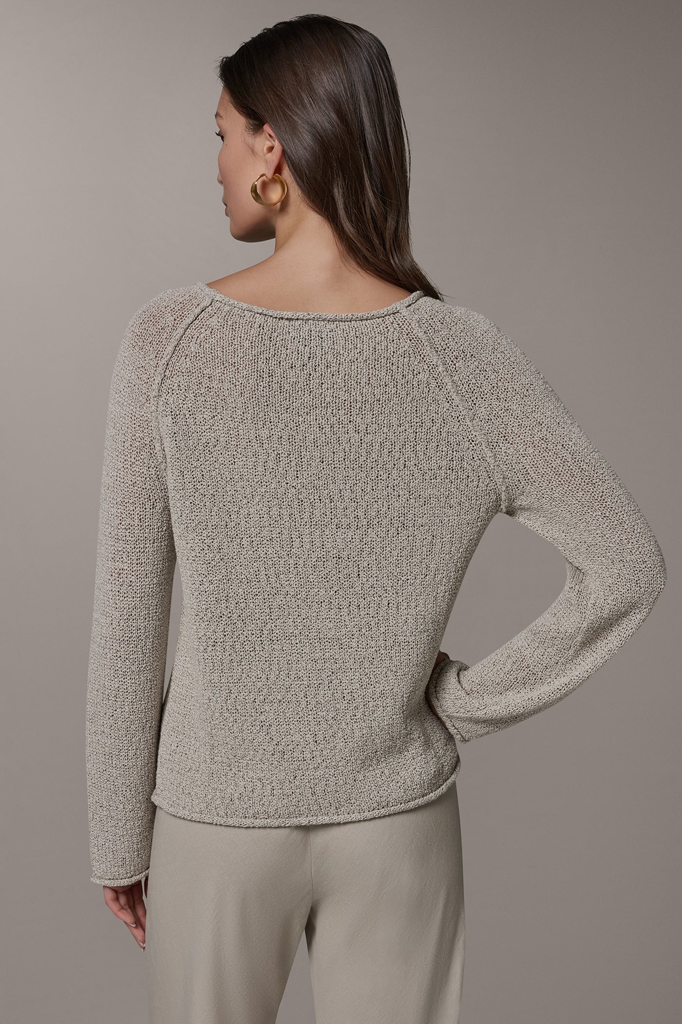 LONG SLEEVE EASY SWEATER VIEW 3 | Donna Karan Weekend Tops