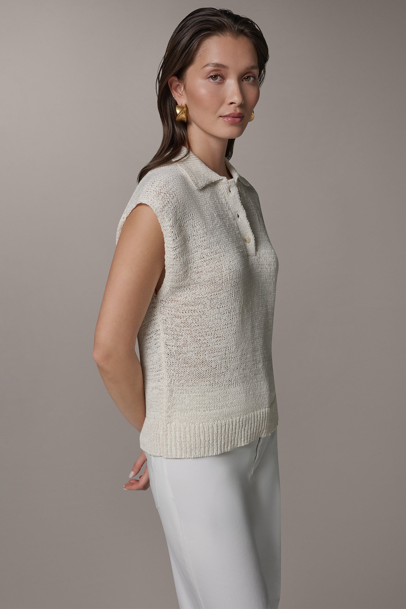 SLEEVELESS POLO SWEATER VIEW 3 | Clothing