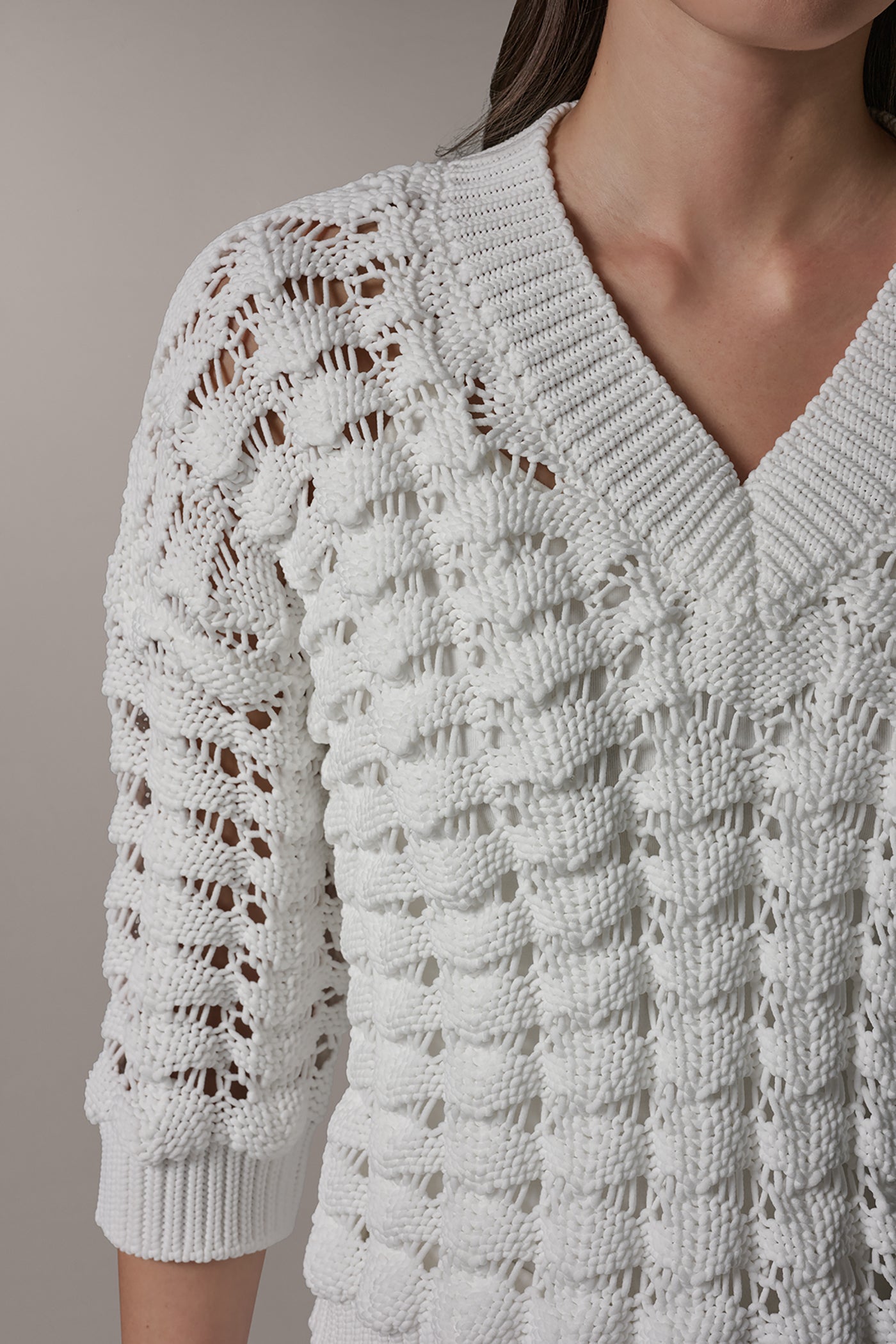 V-NECK 3/4 SLEEVE SWEATER VIEW 5