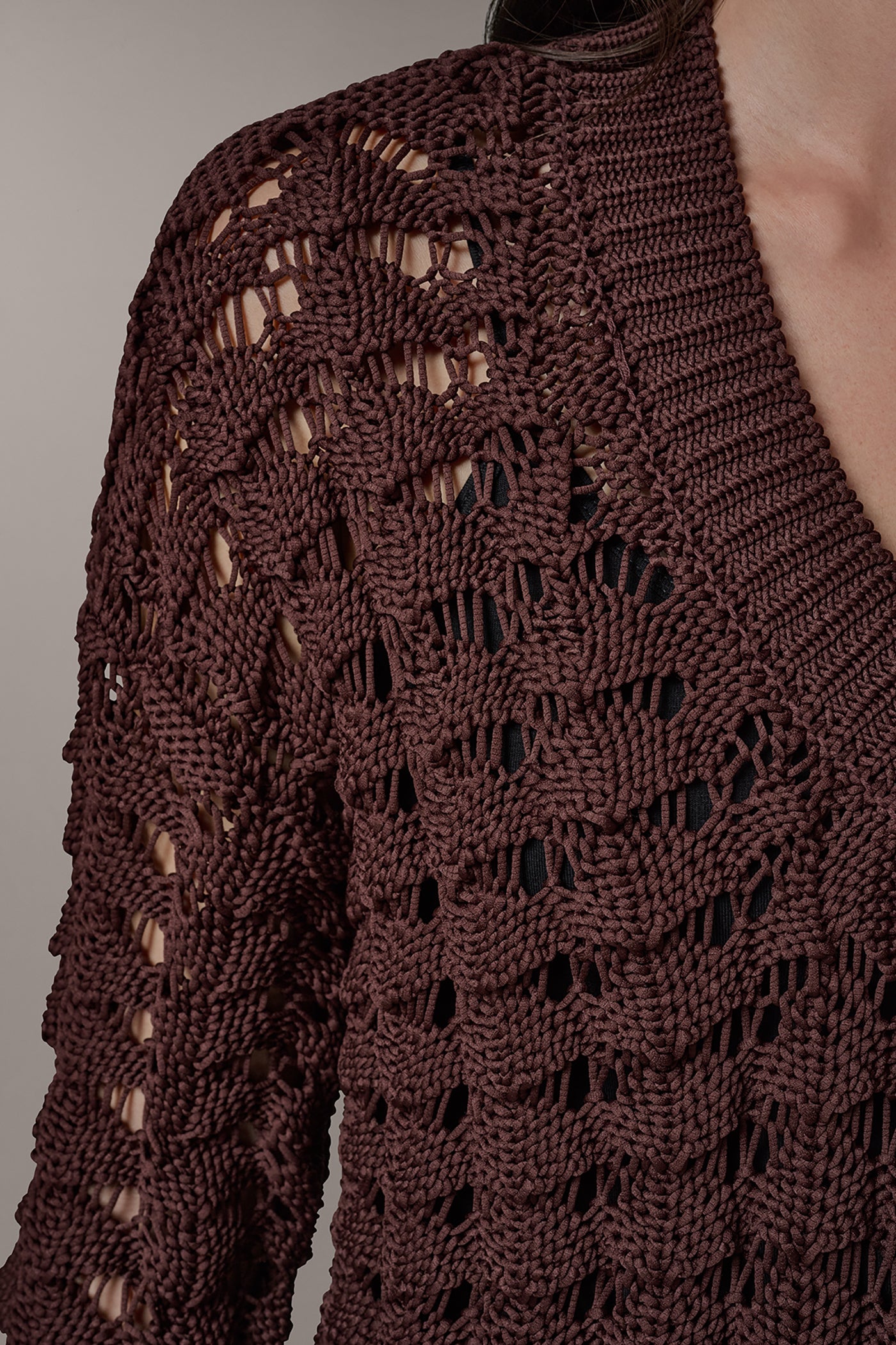 V-NECK 3/4 SLEEVE SWEATER VIEW 4