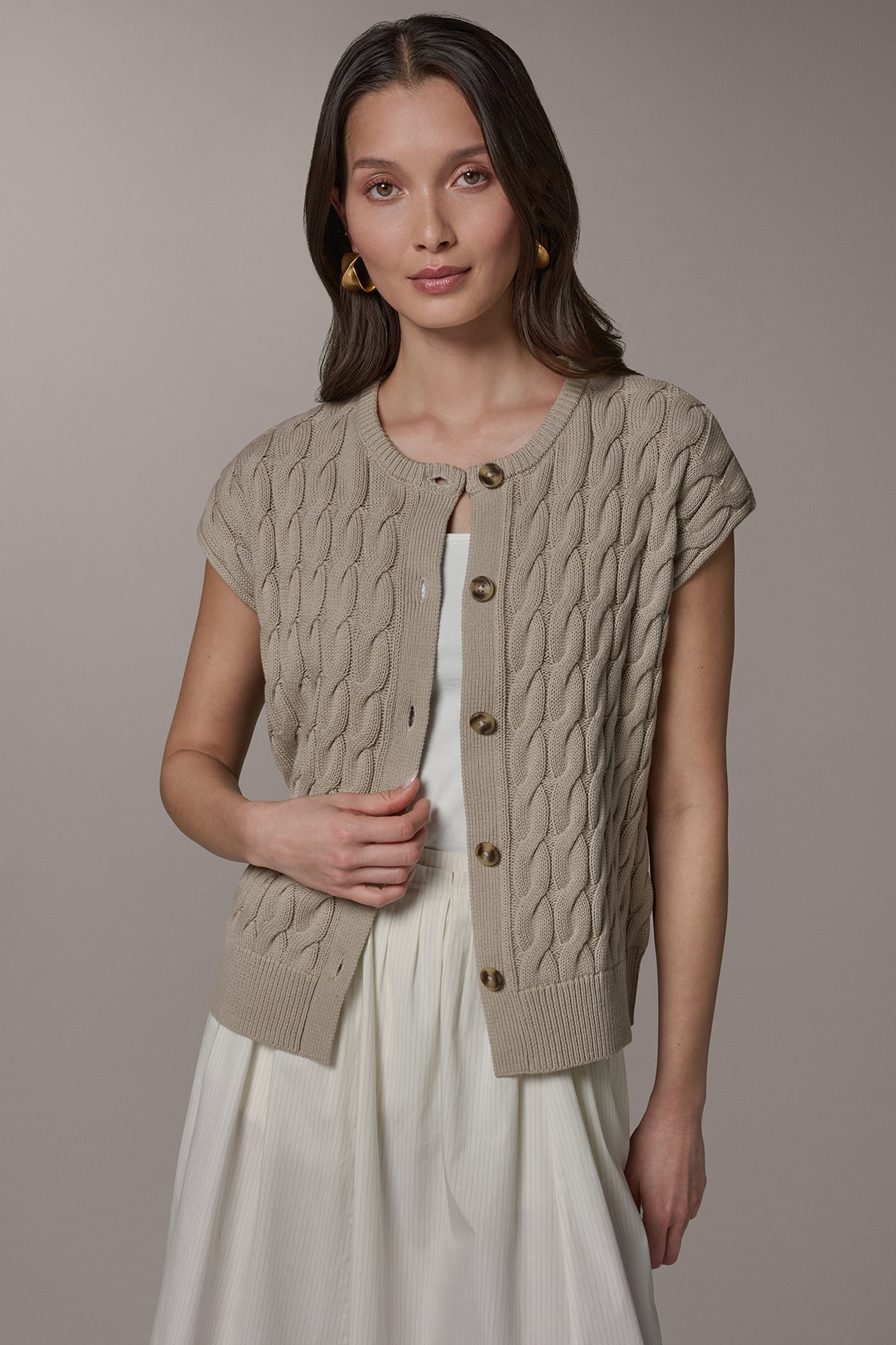 SLEEVELESS CABLE KNIT VEST VIEW 6 | Tops