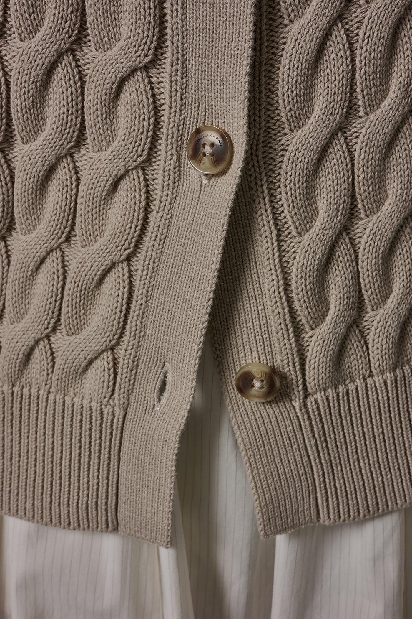 SLEEVELESS CABLE KNIT VEST VIEW 5 | Tops