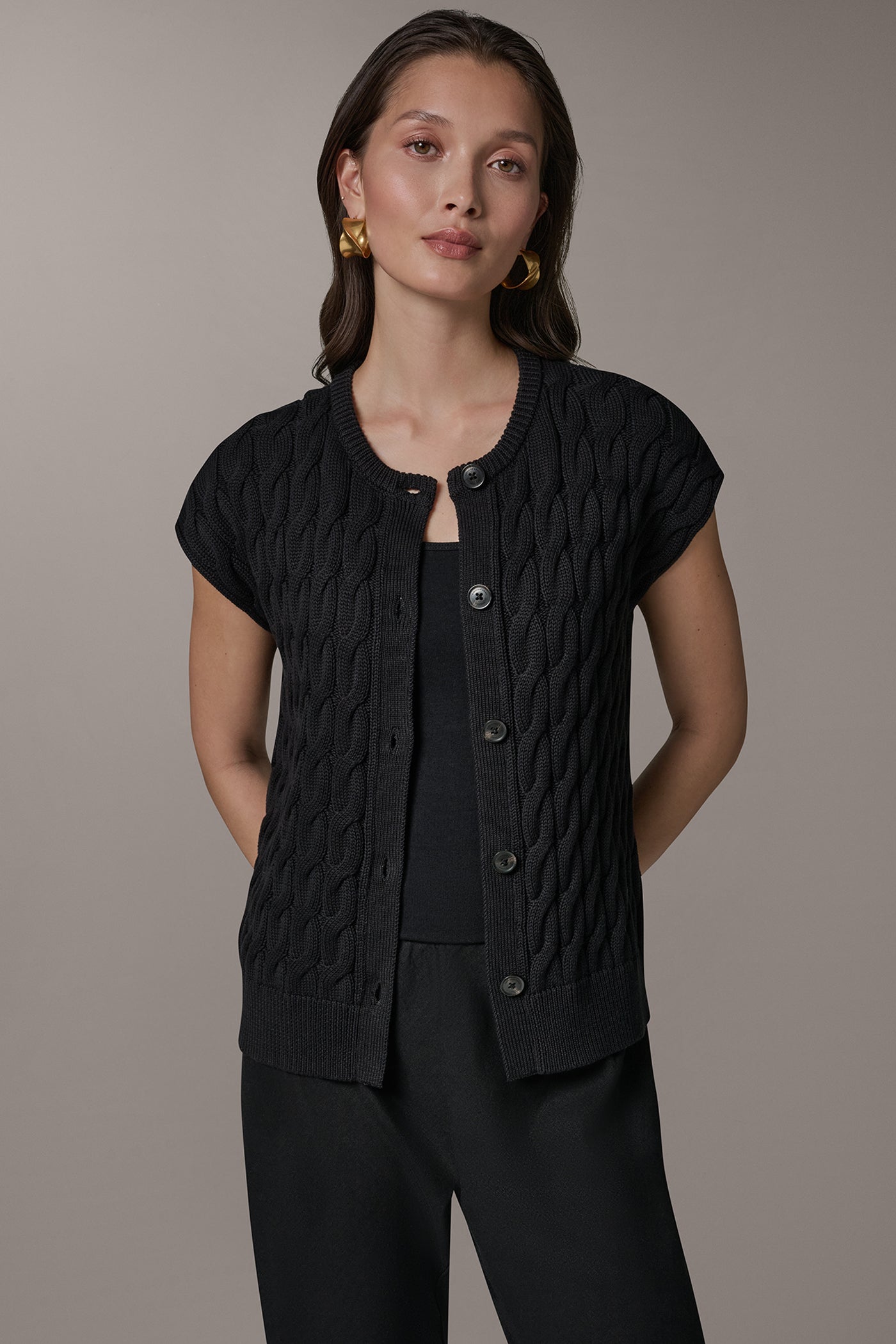 SLEEVELESS CABLE KNIT VEST (alternate view)