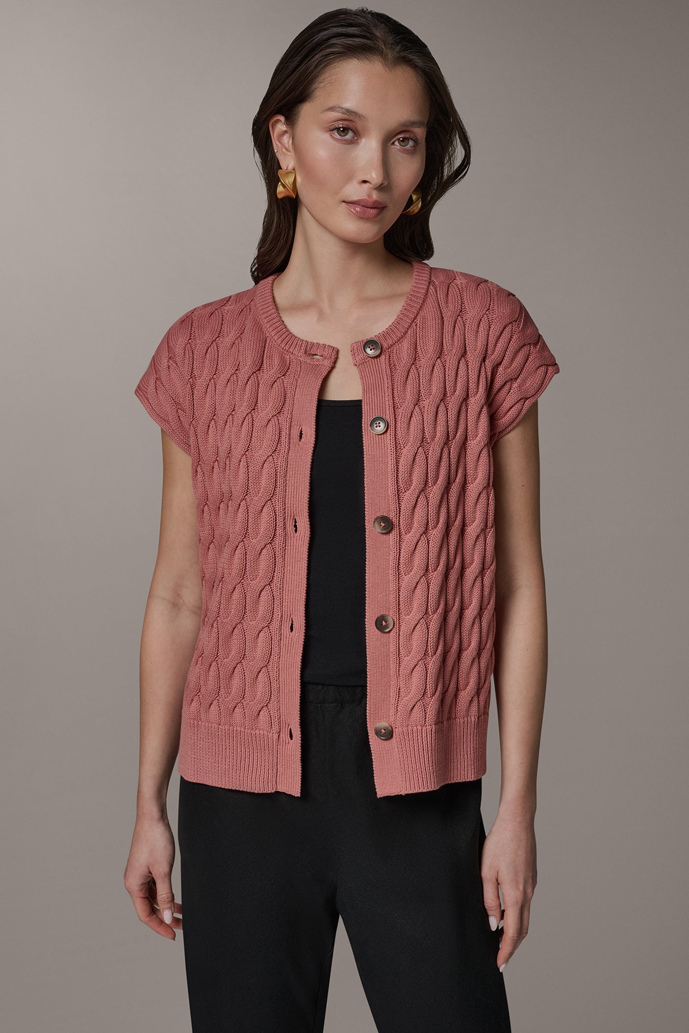 SLEEVELESS CABLE KNIT VEST VIEW 5 | Tops