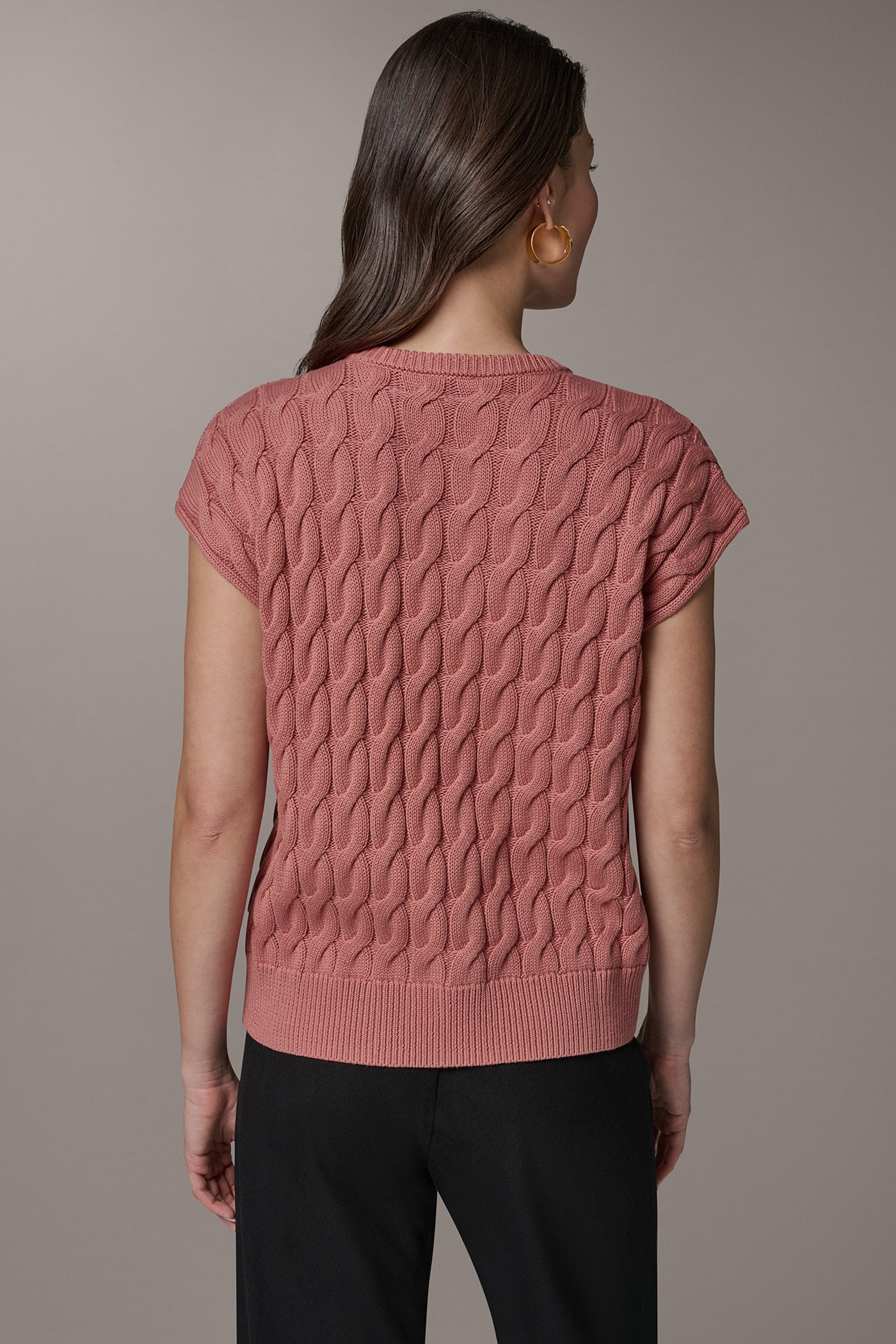 SLEEVELESS CABLE KNIT VEST VIEW 3 | Tops