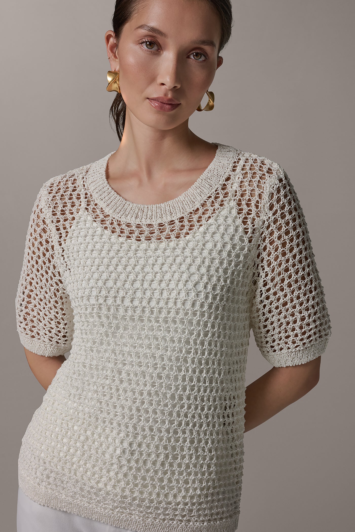 CREW NECK SHORT SLEEVE SWEATER VIEW 5 | Donna Karan Weekend