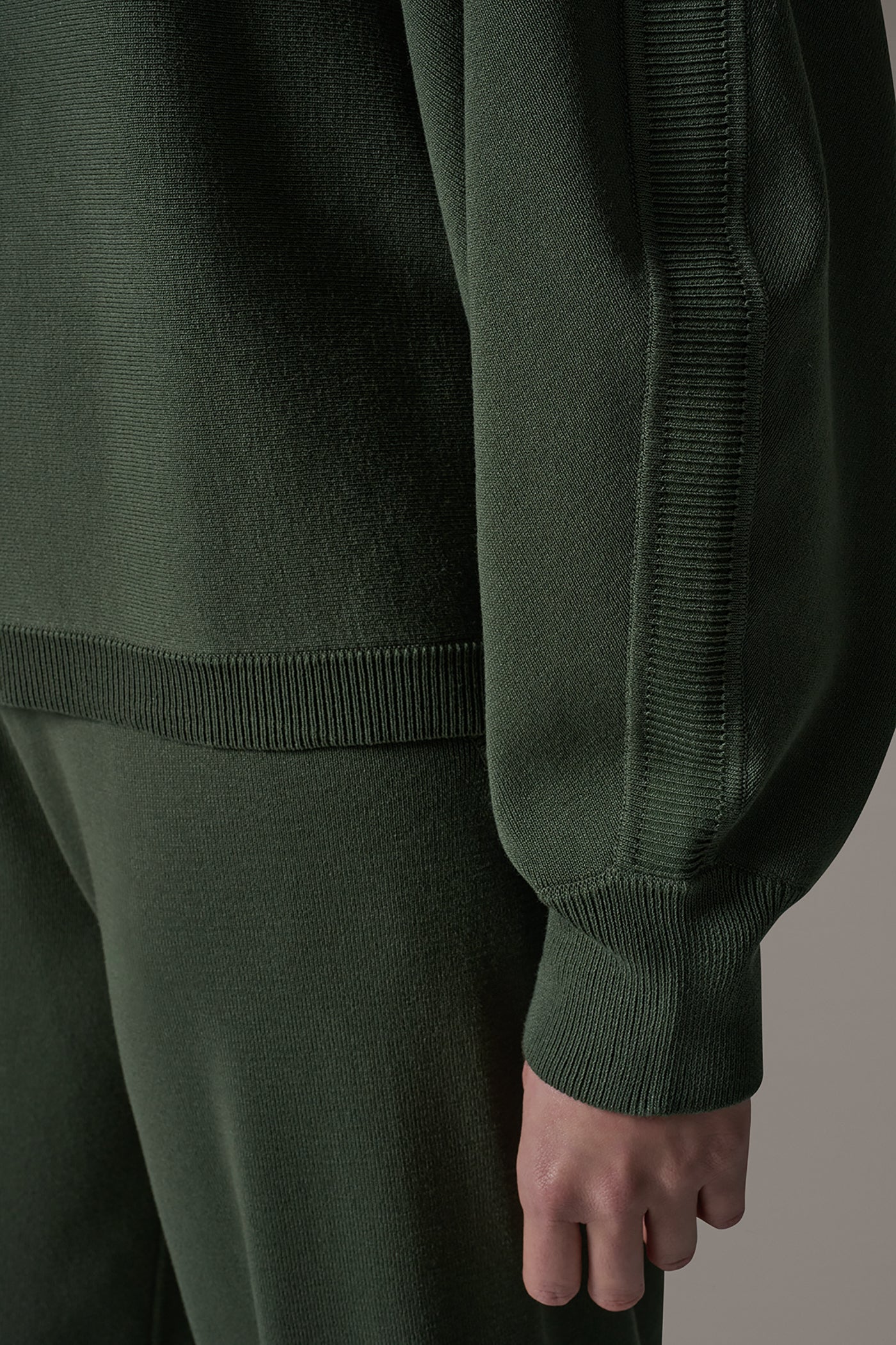 LONG DOLMAN SLEEVE SWEATER VIEW 5