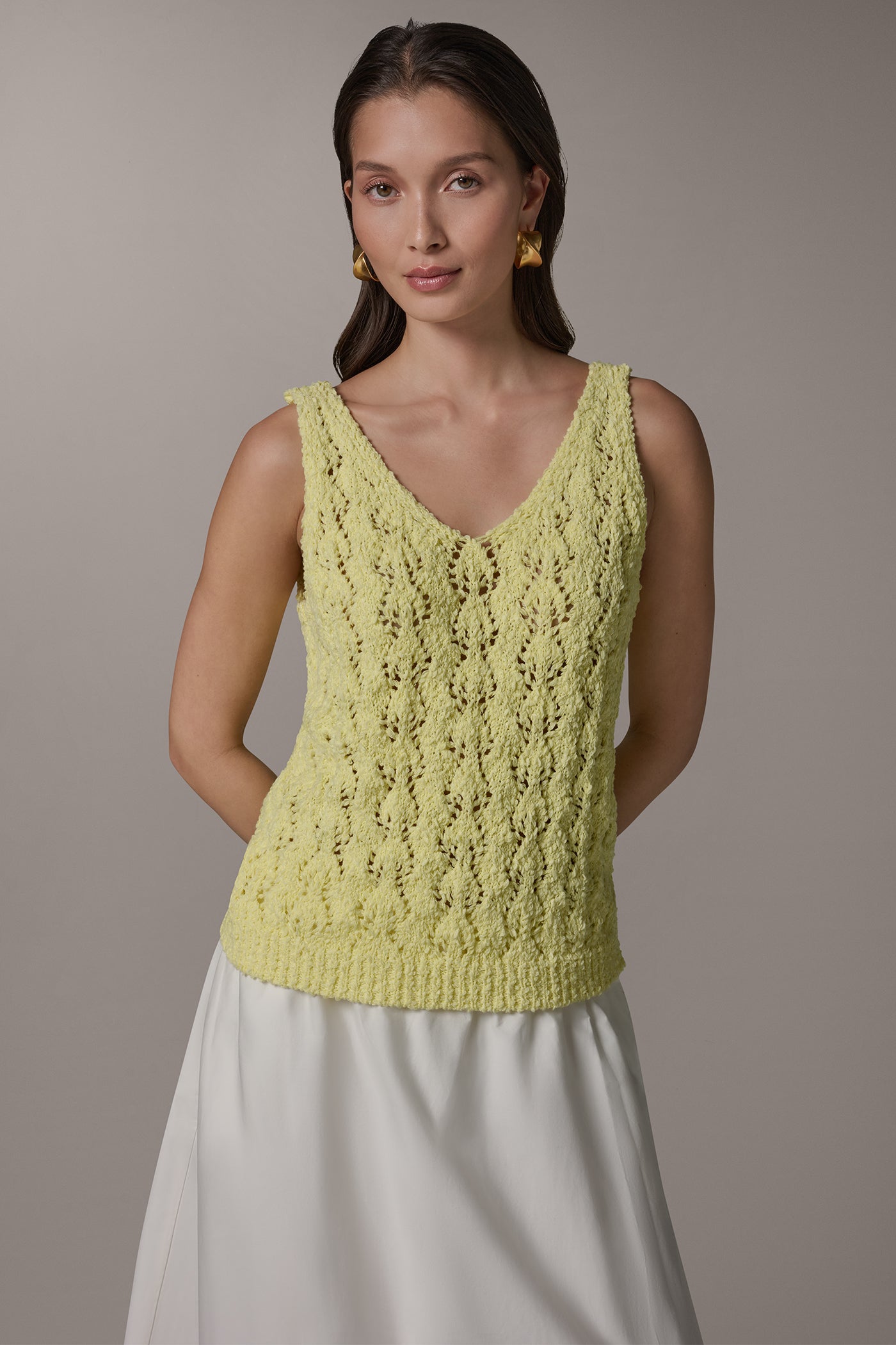 SLEEVELESS SWEATER TANK