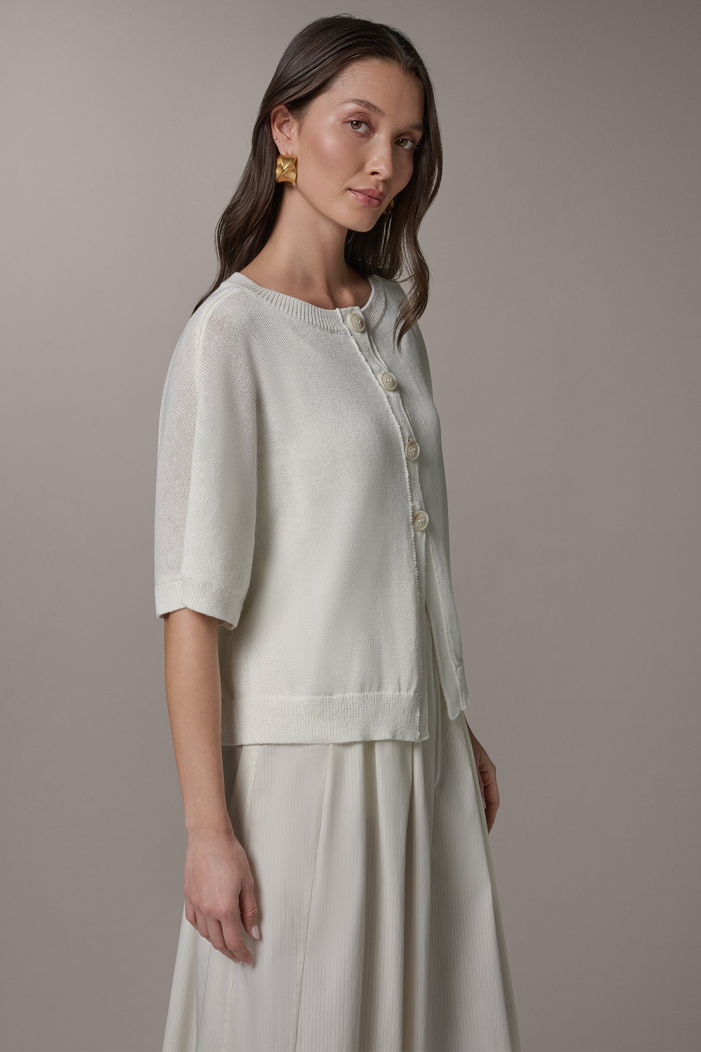 CREW NECK SHORT SLEEVE CARDIGAN VIEW 3 | Clothing