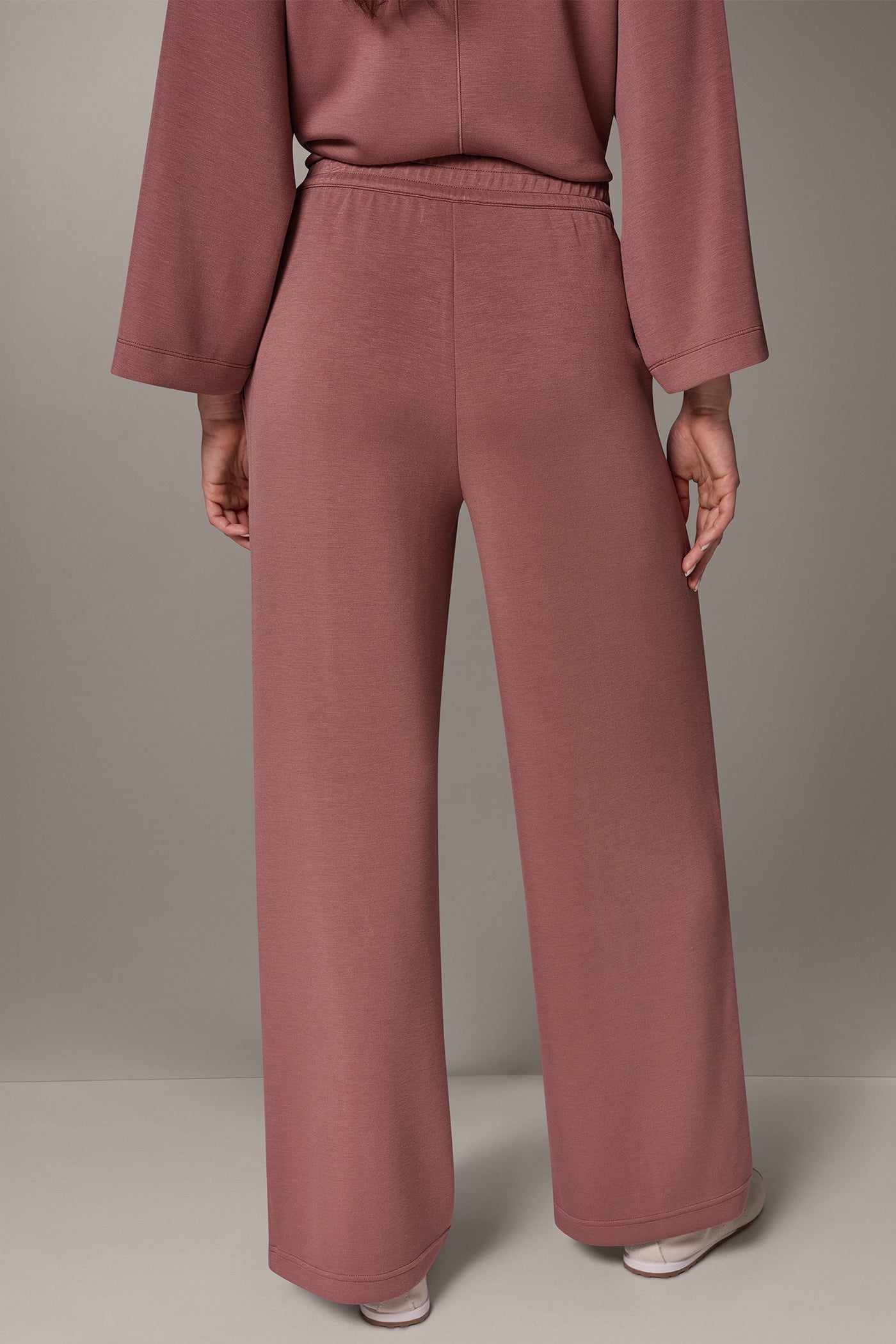 JET SETTER MID-RISE PINTUCK PANT VIEW 3